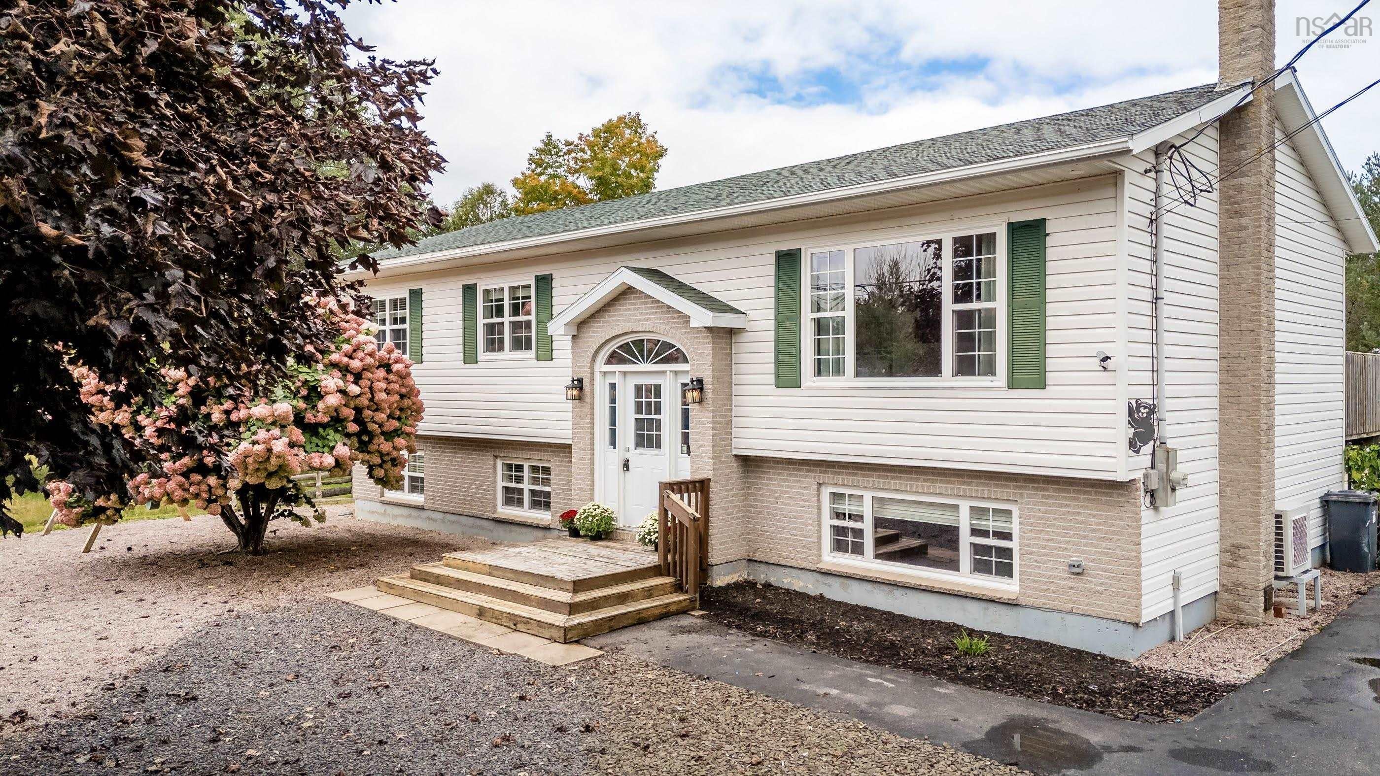 11 Rogers Road - Photo 2