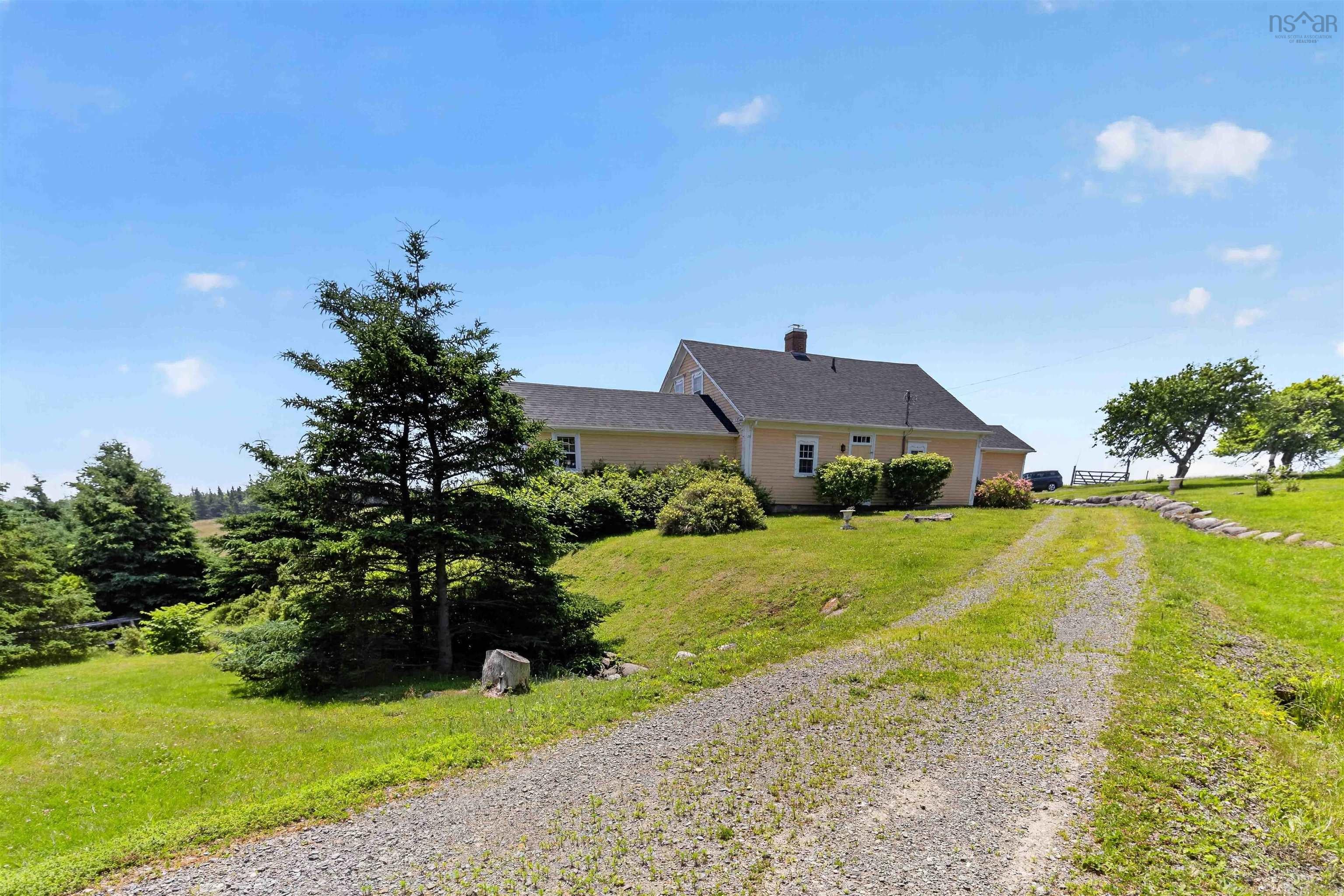 261 Upper Kingsburg Road - Photo 2