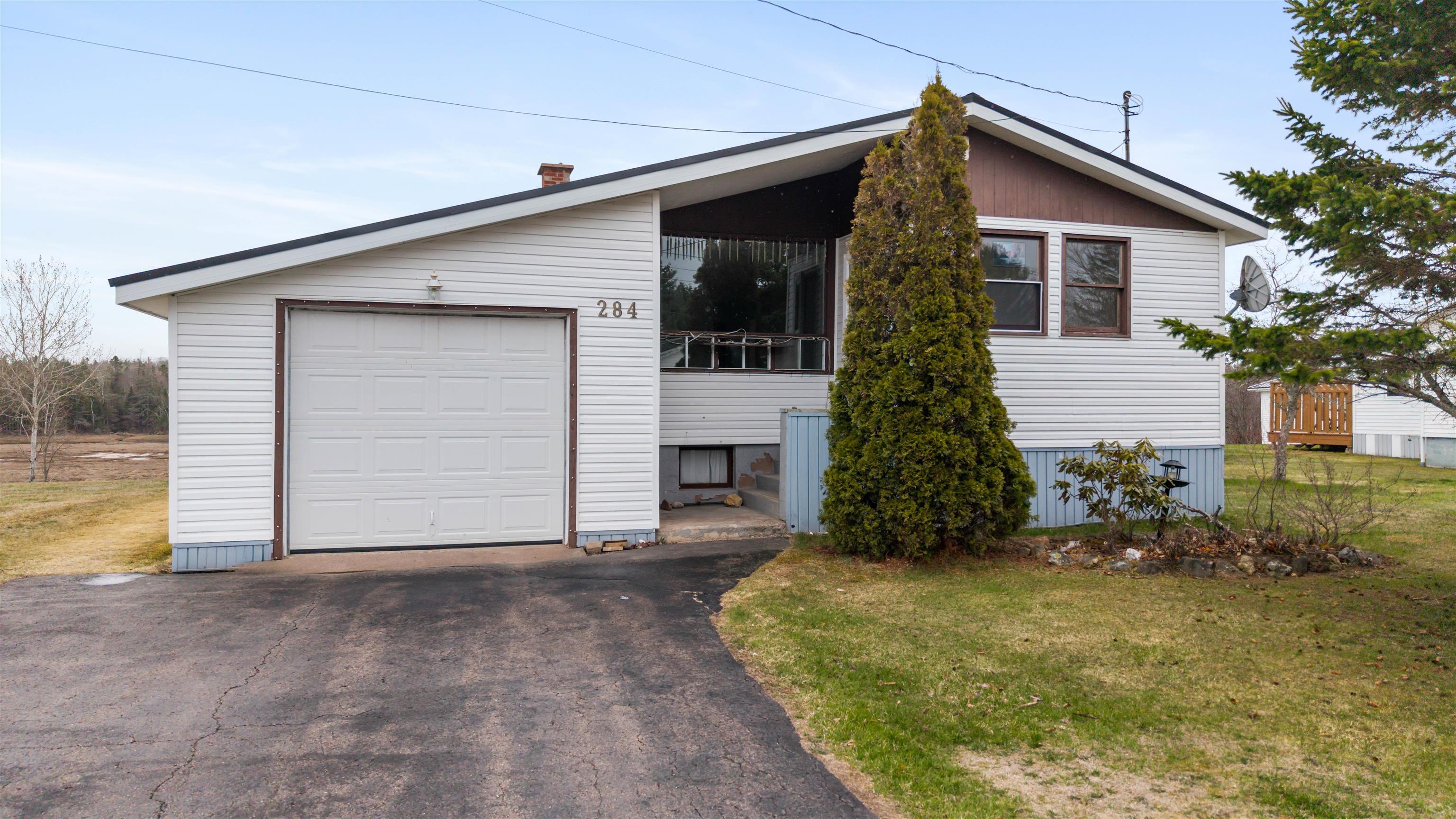 Photo 1 of 50 — 284 Willow Street, Parrsboro, NS B0M 1S0