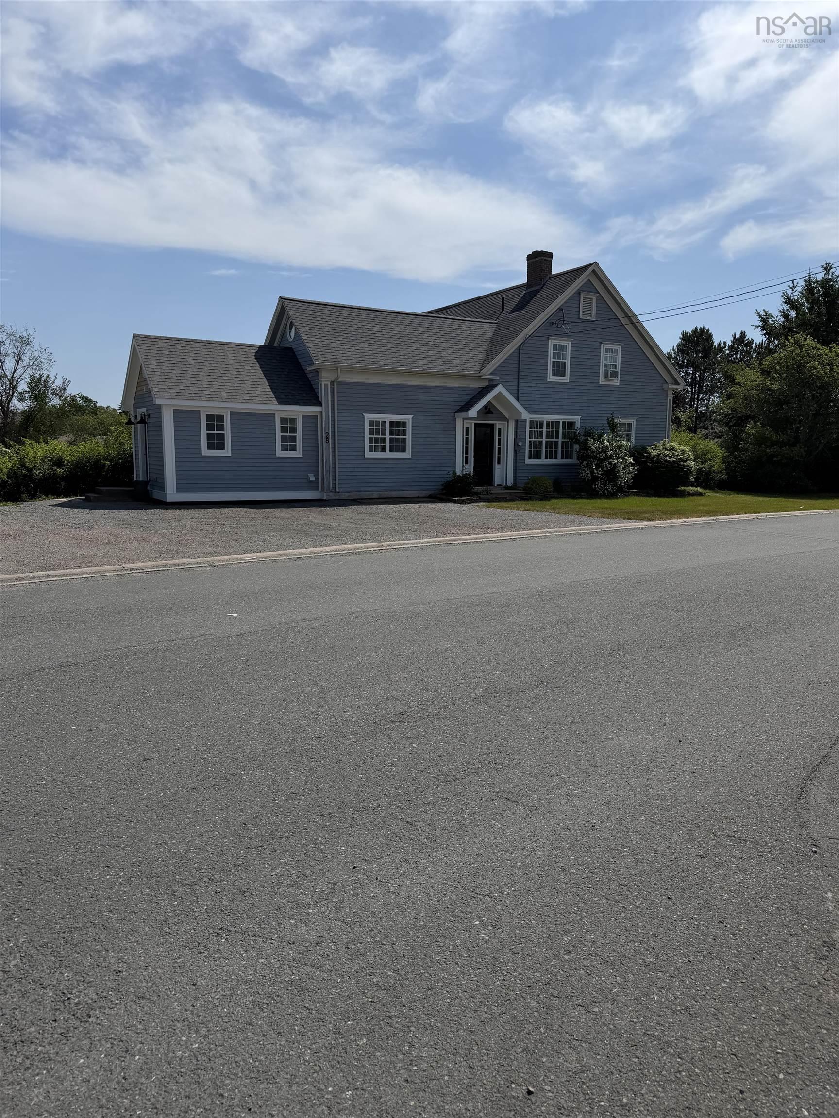 Photo 1 of 45 — 28 Townsend Street B2g 2y1, Antigonish, NS B2G 2Y1