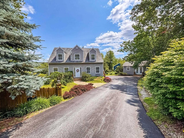6 Stanford Lake Road