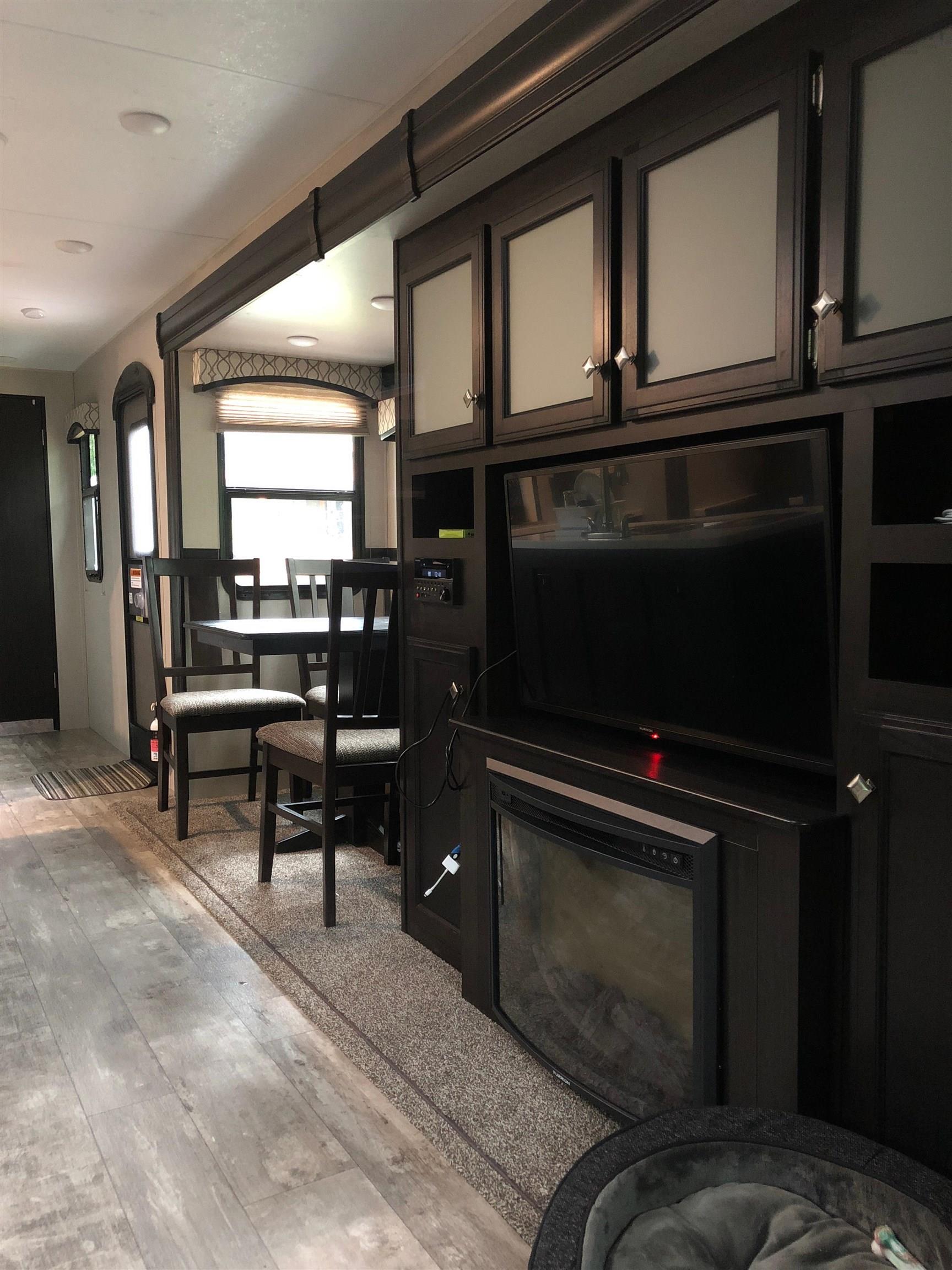 443 Turner Point Drive - Photo 4