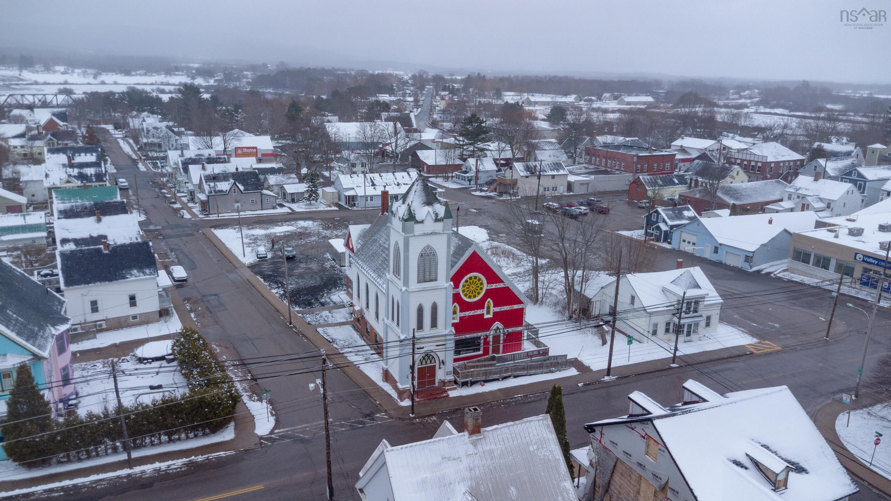 Photo 1 of 41 — 298 Granville Street, Bridgetown, NS B0S 1C0