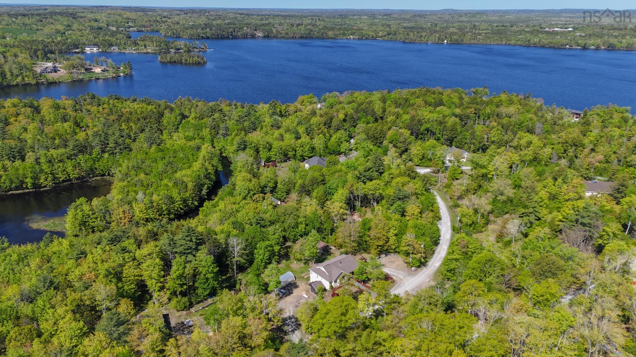 82 Lazy River Road - Photo 3