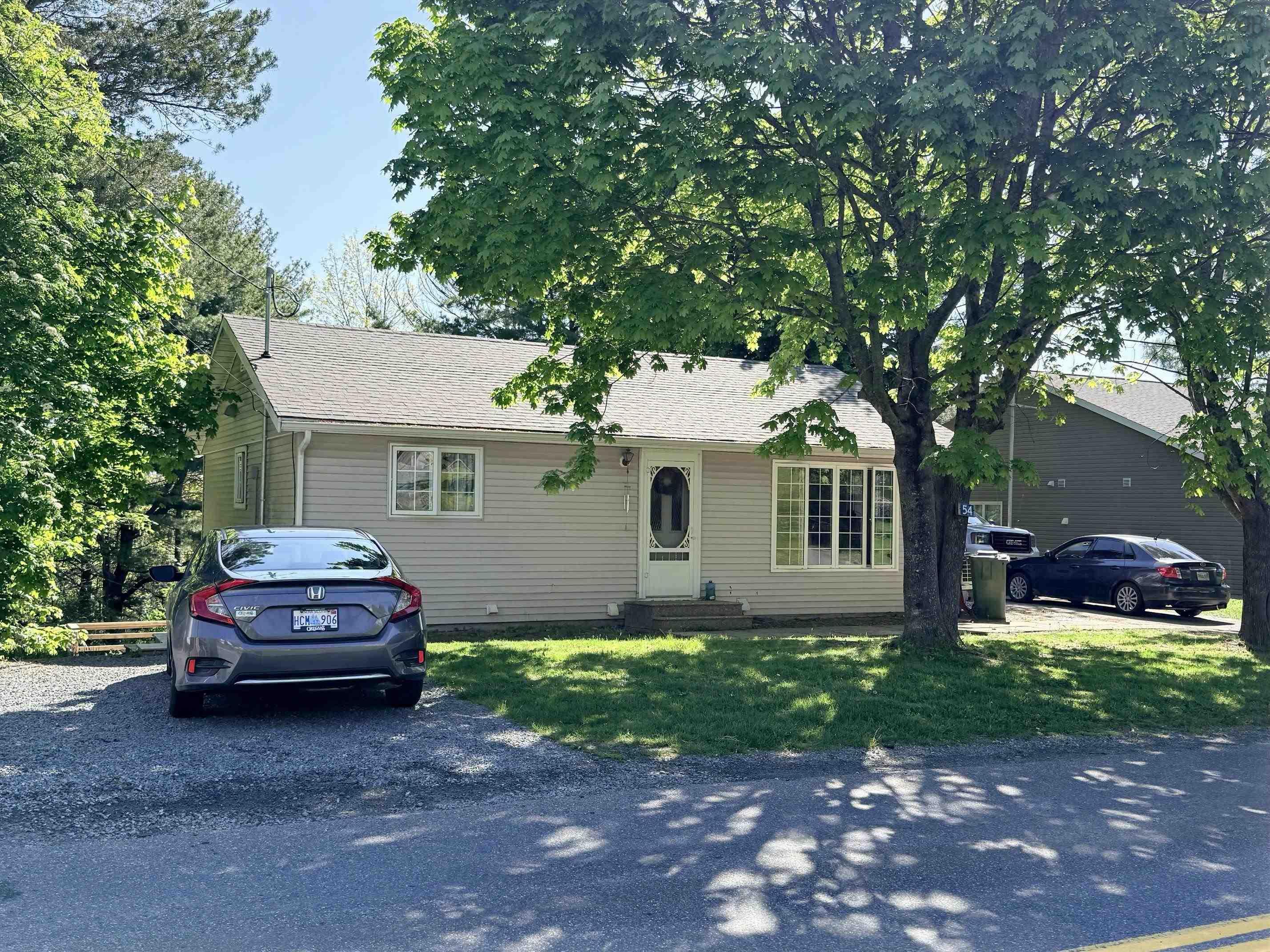 54 Maple Avenue - Photo 2