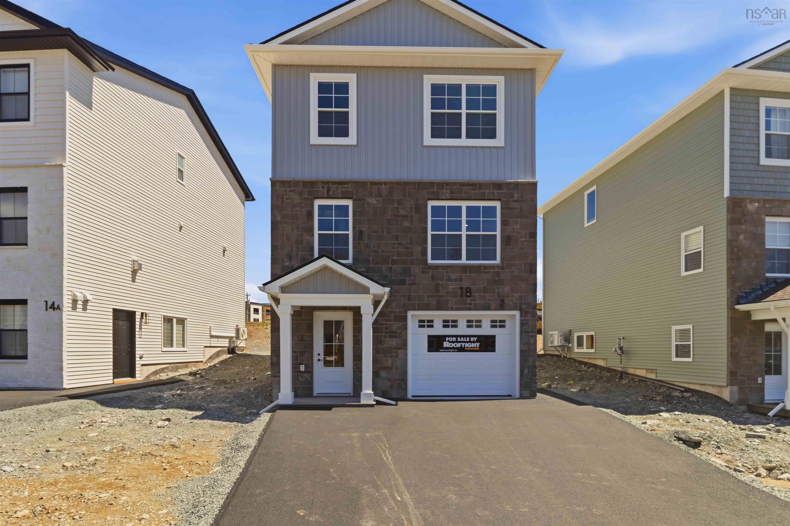 Photo 1 of 39 — 18 Pearlgarden Close PC-5, Dartmouth, NS B2X 0C2