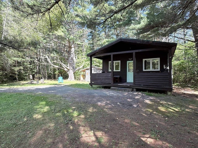 2031 East Clifford Road
