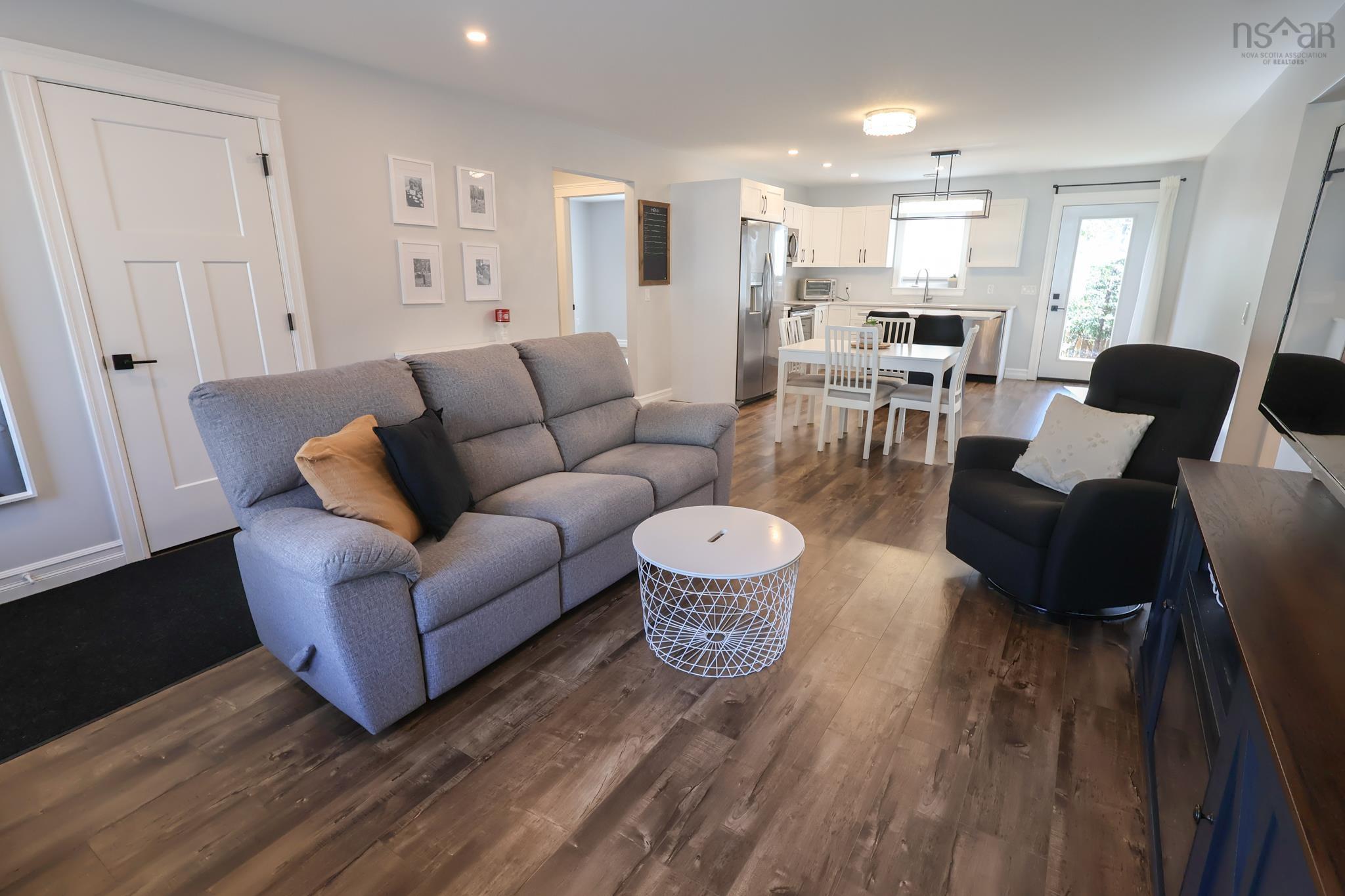 235 Winburn Avenue - Photo 3