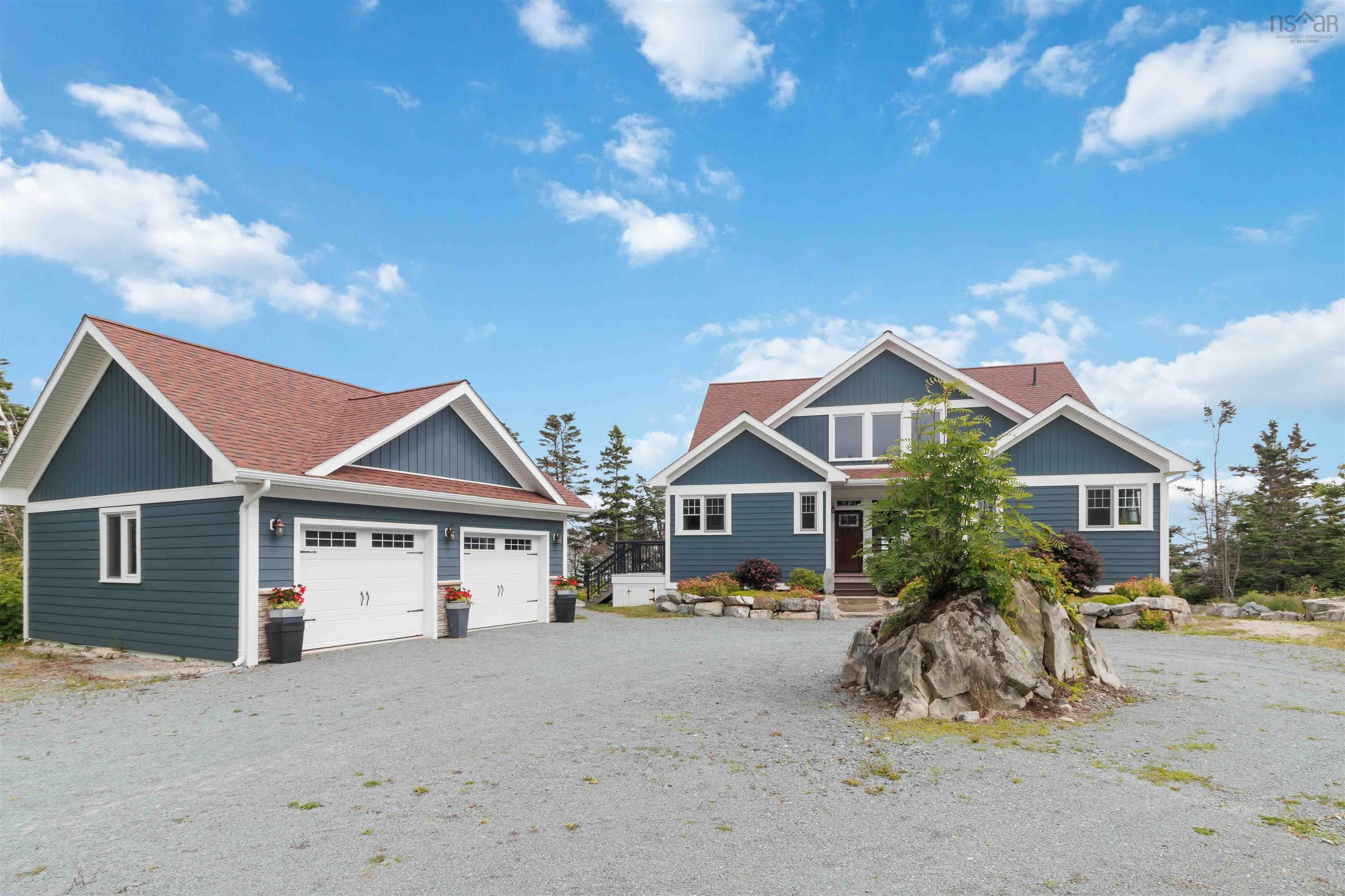 170 Edgewater Drive - Photo 2