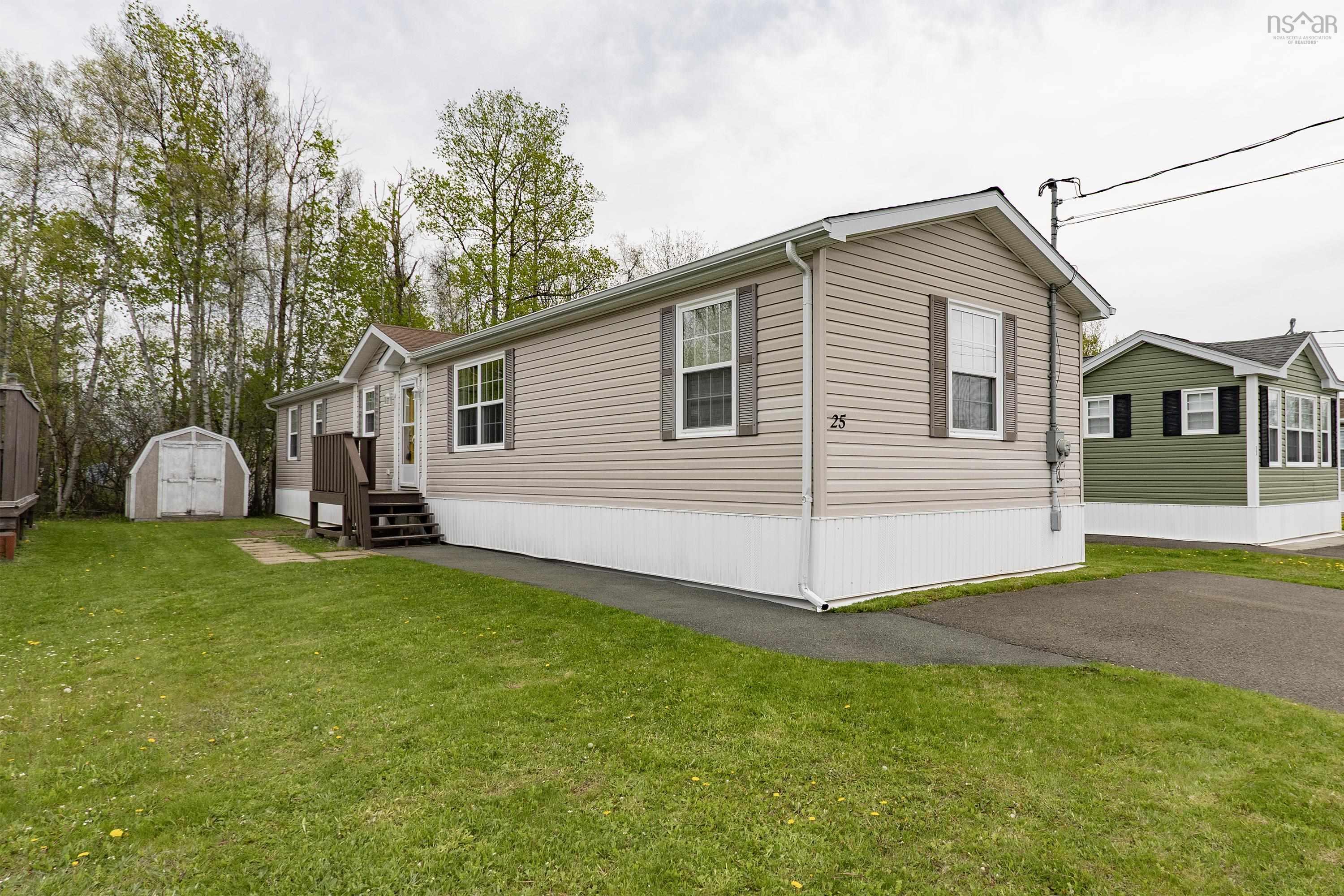 Photo 1 of 28 — 25 Pinehurst Street, Amherst, NS B4H 4X5
