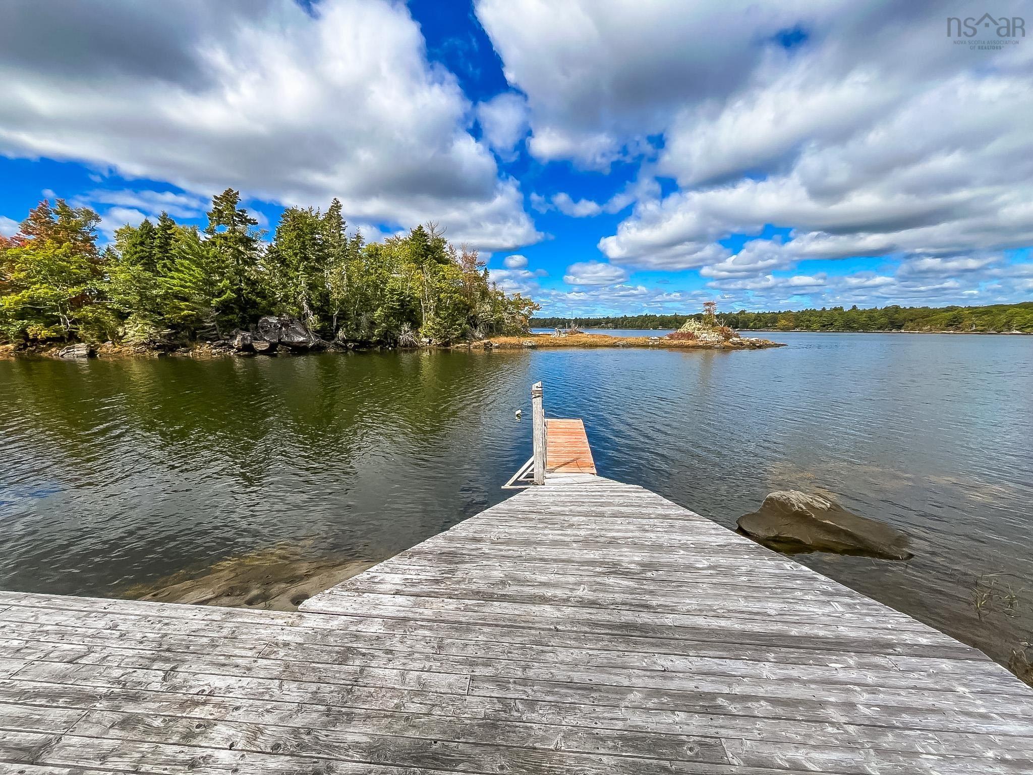 437 Southwest Cove Road - Photo 2
