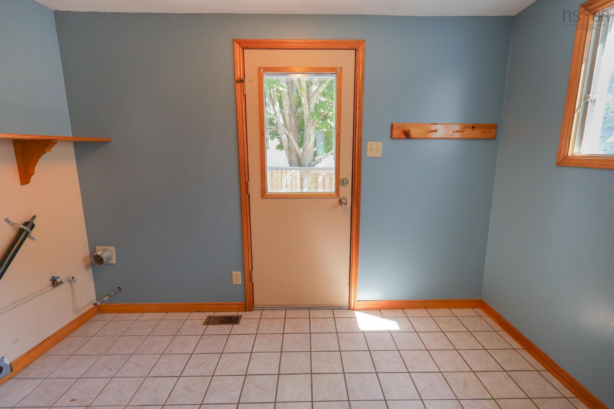 55 Phoenix Street - Photo 4