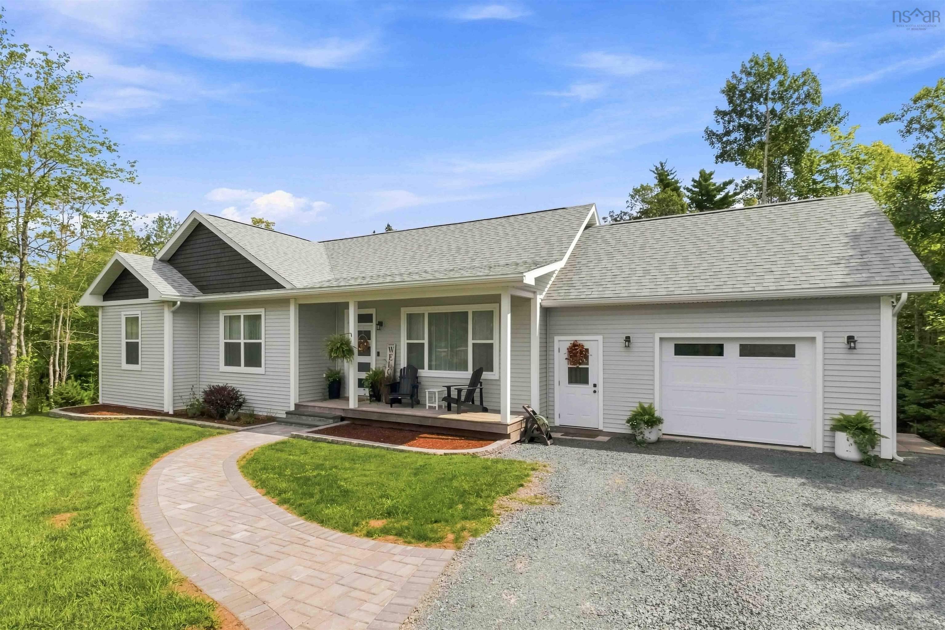 221 Meldrum Avenue - Photo 2