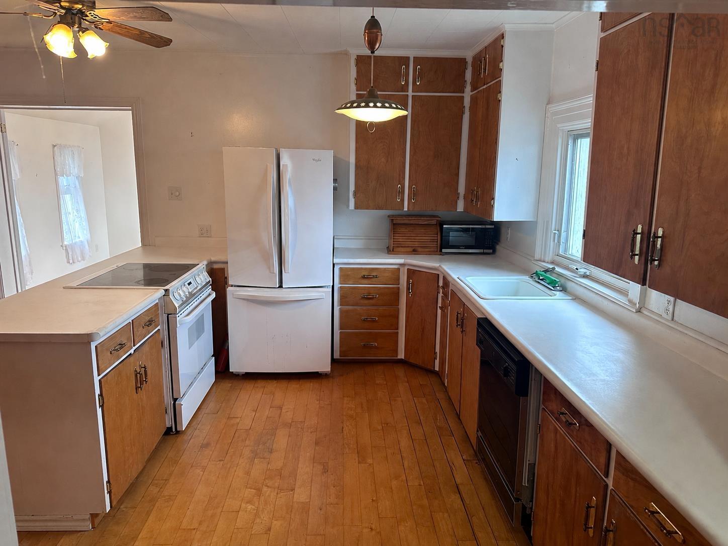 2328 Highway 331 - Photo 3