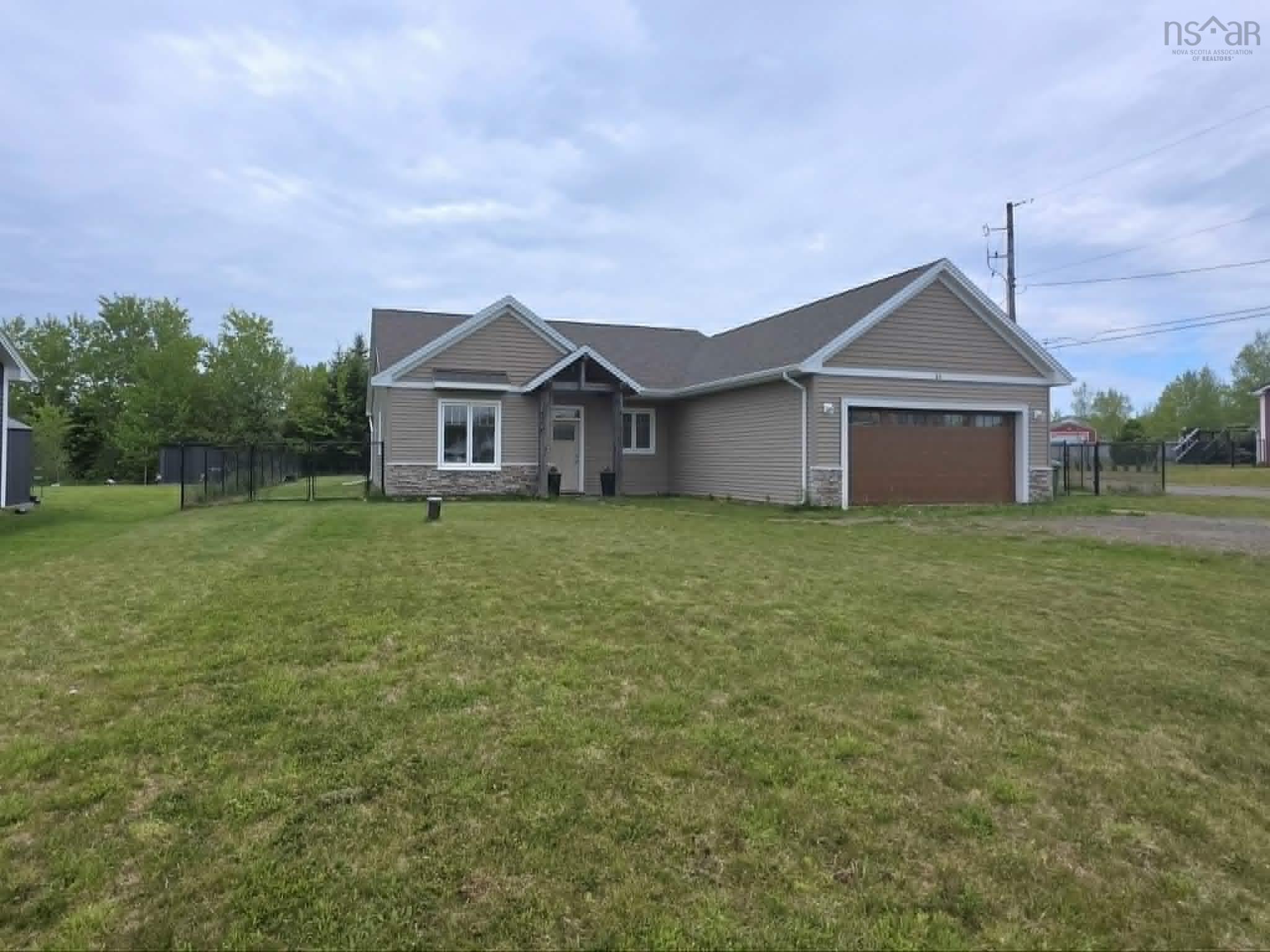 Photo 1 of 45 — 21 Wexford Drive, Valley, NS B6L 0E8