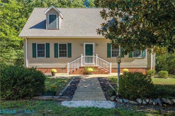 150 WOOD DR, SALUDA, VA 23149 - Image cfb6e6dedffe5fed42f61ebc6308a23e/3244683858