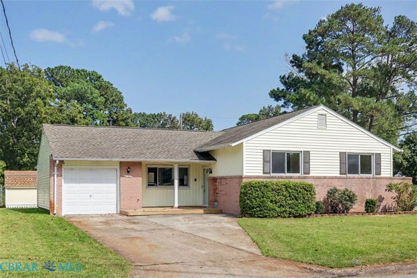 125 PENNWOOD DR, HAMPTON, VA 23666 - Image ec2dee4e870fc7cd4a9b50ba24ef0375/4280274306