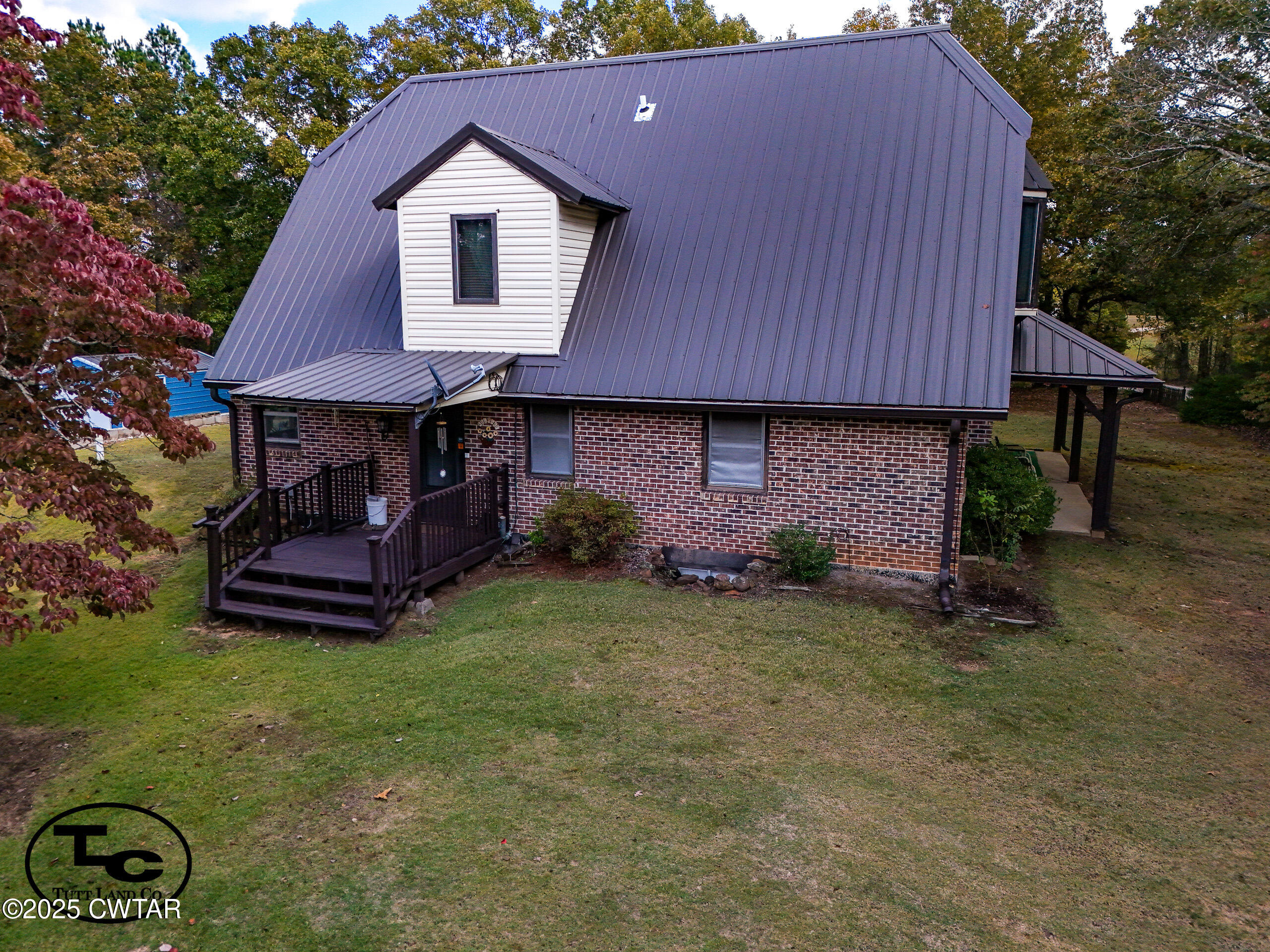 3964 Center Hill Road