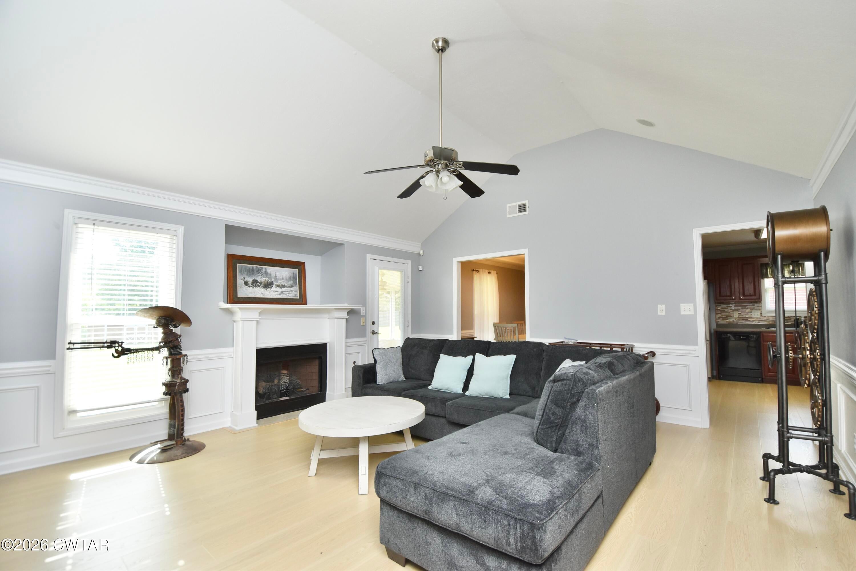 114 Roxbury Drive