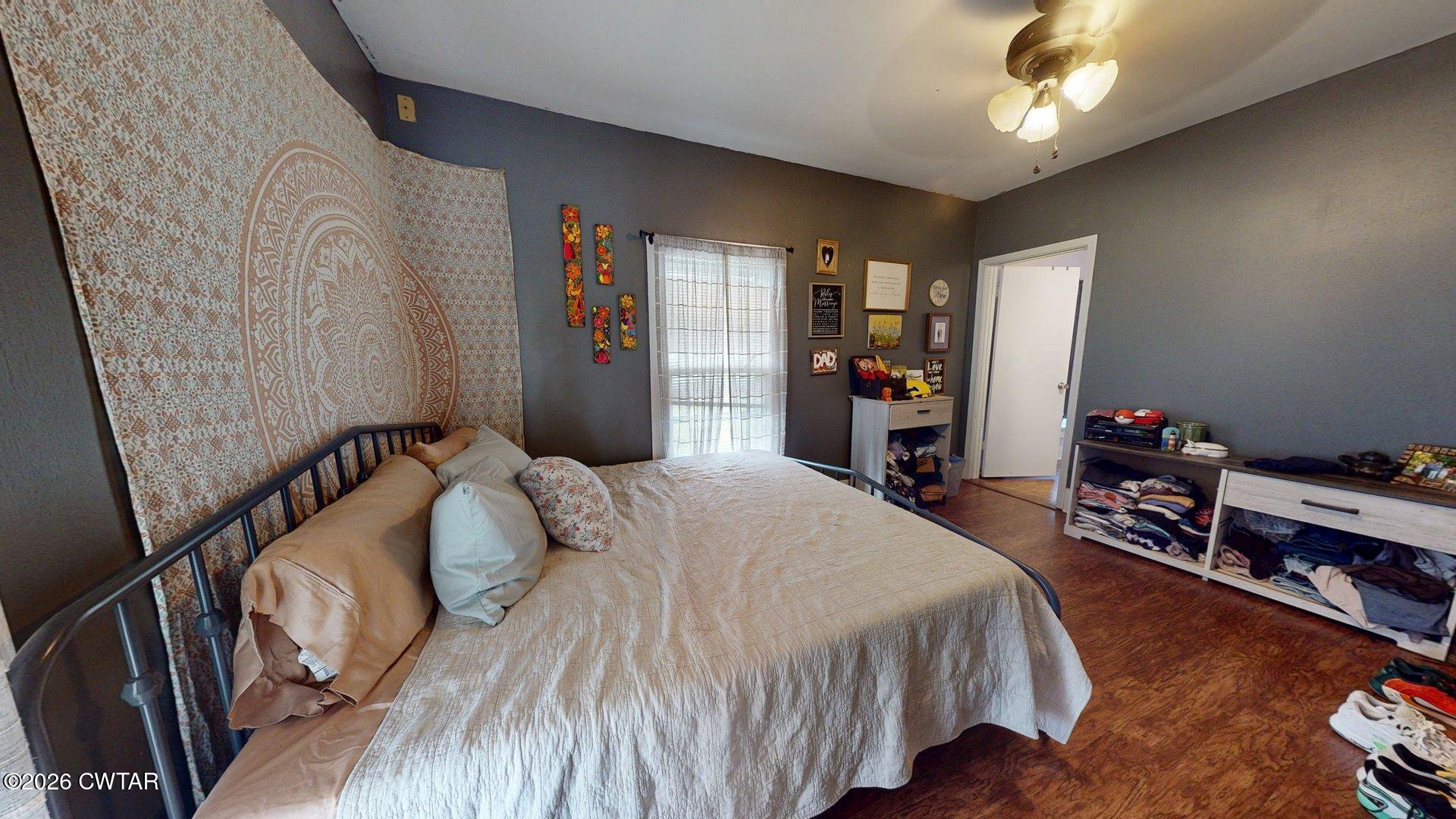 1037 N Sampson Avenue