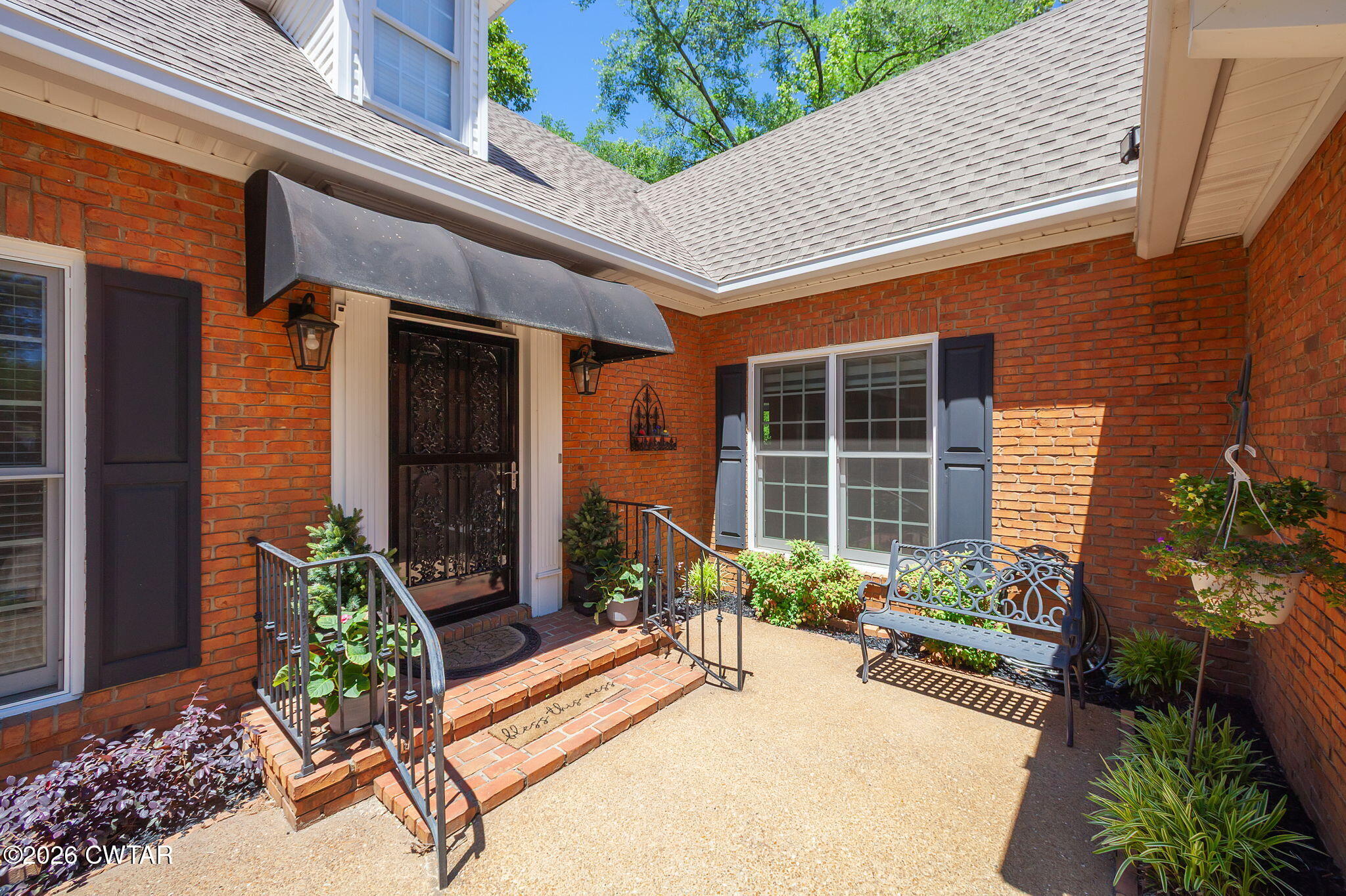 27 Beacon Hill Drive