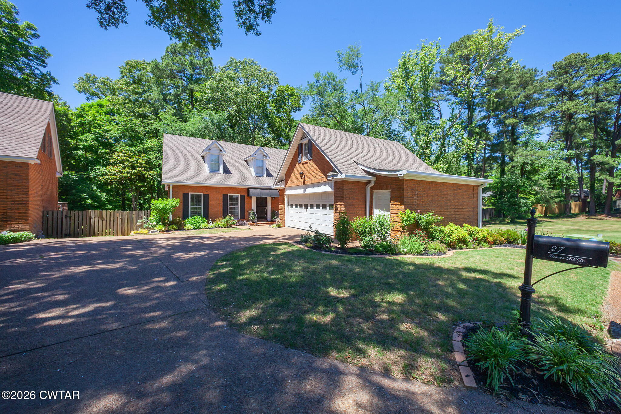 27 Beacon Hill Drive