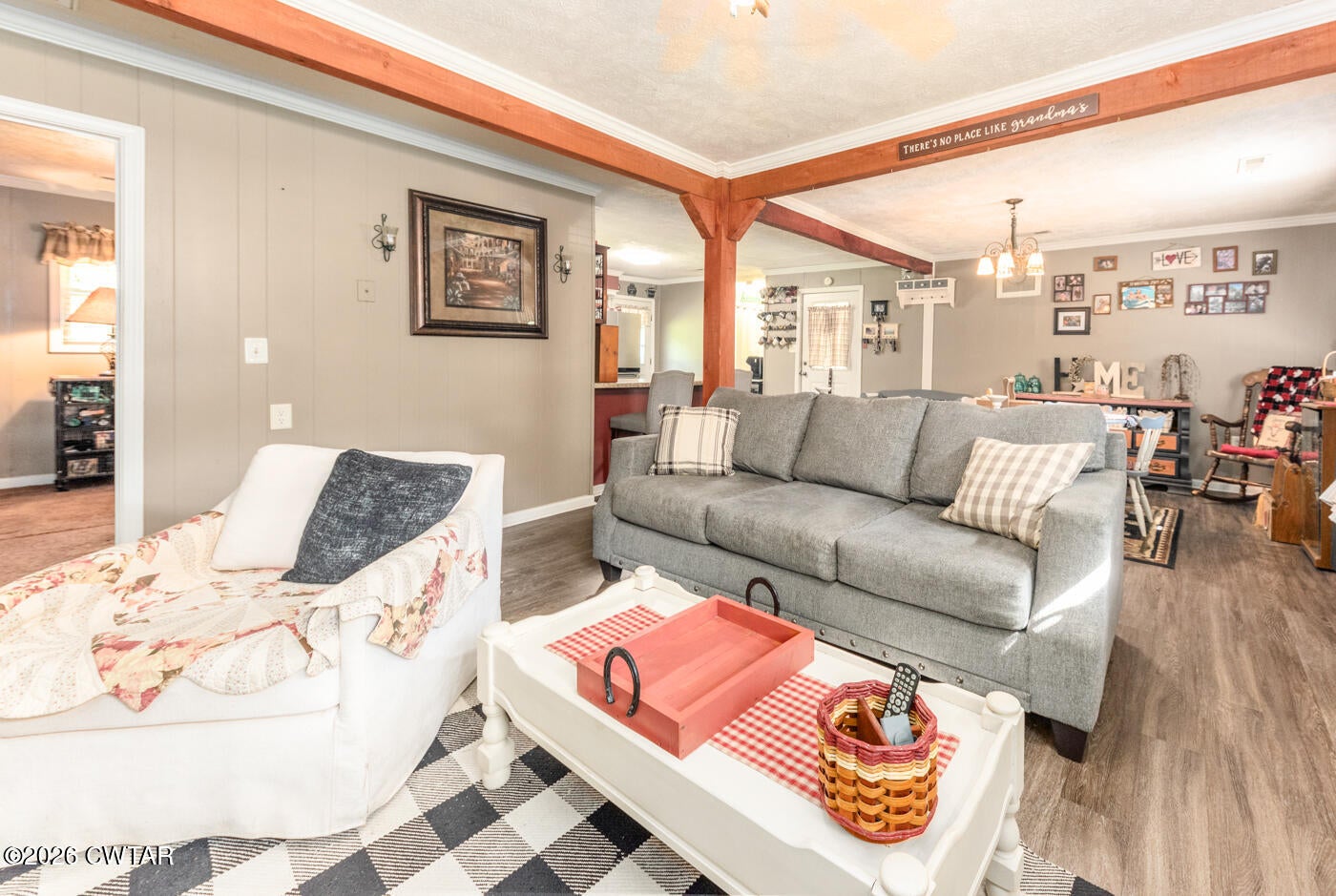 1885 Blue Goose Road