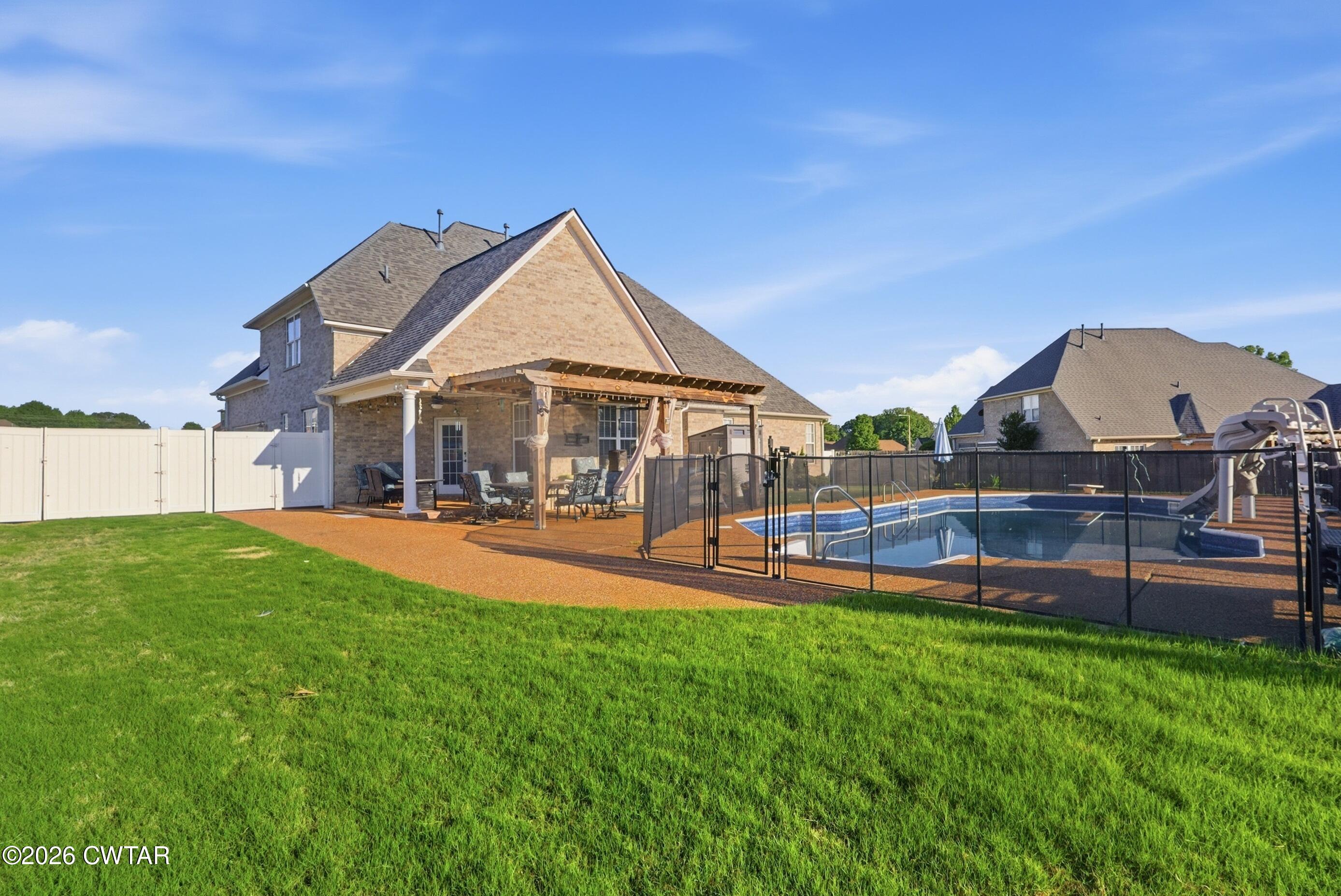 45 Lone Oak Drive