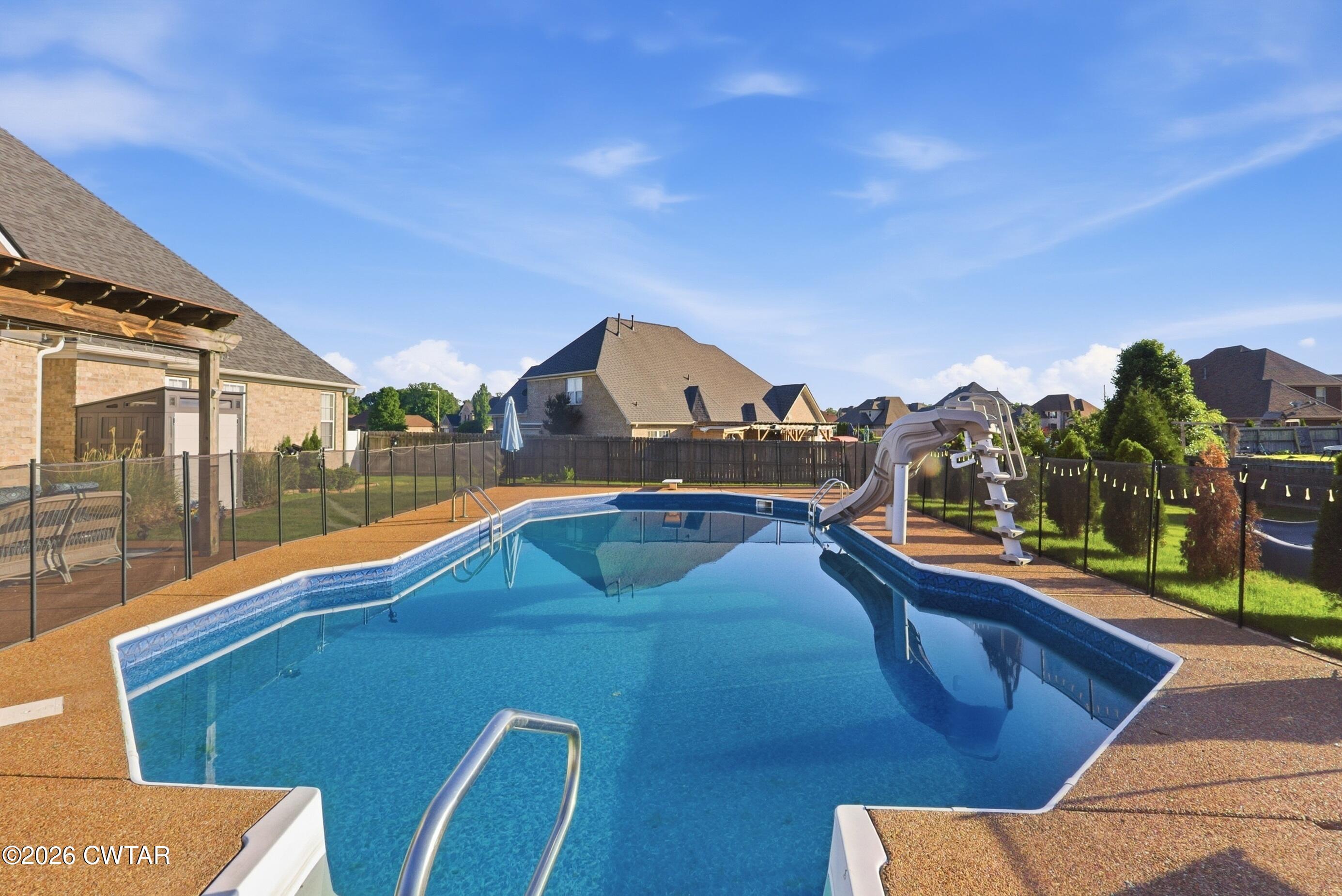 45 Lone Oak Drive