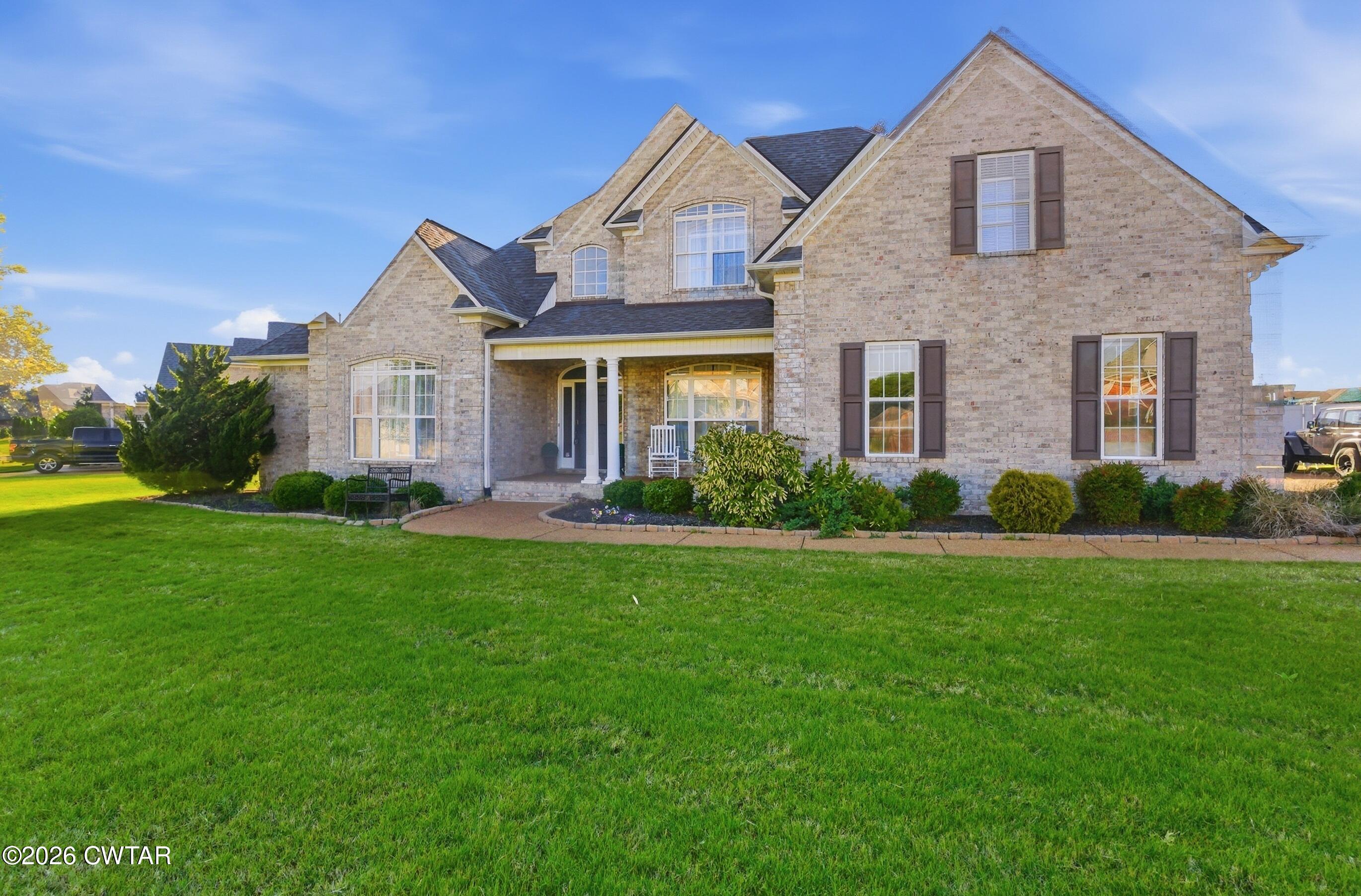 45 Lone Oak Drive