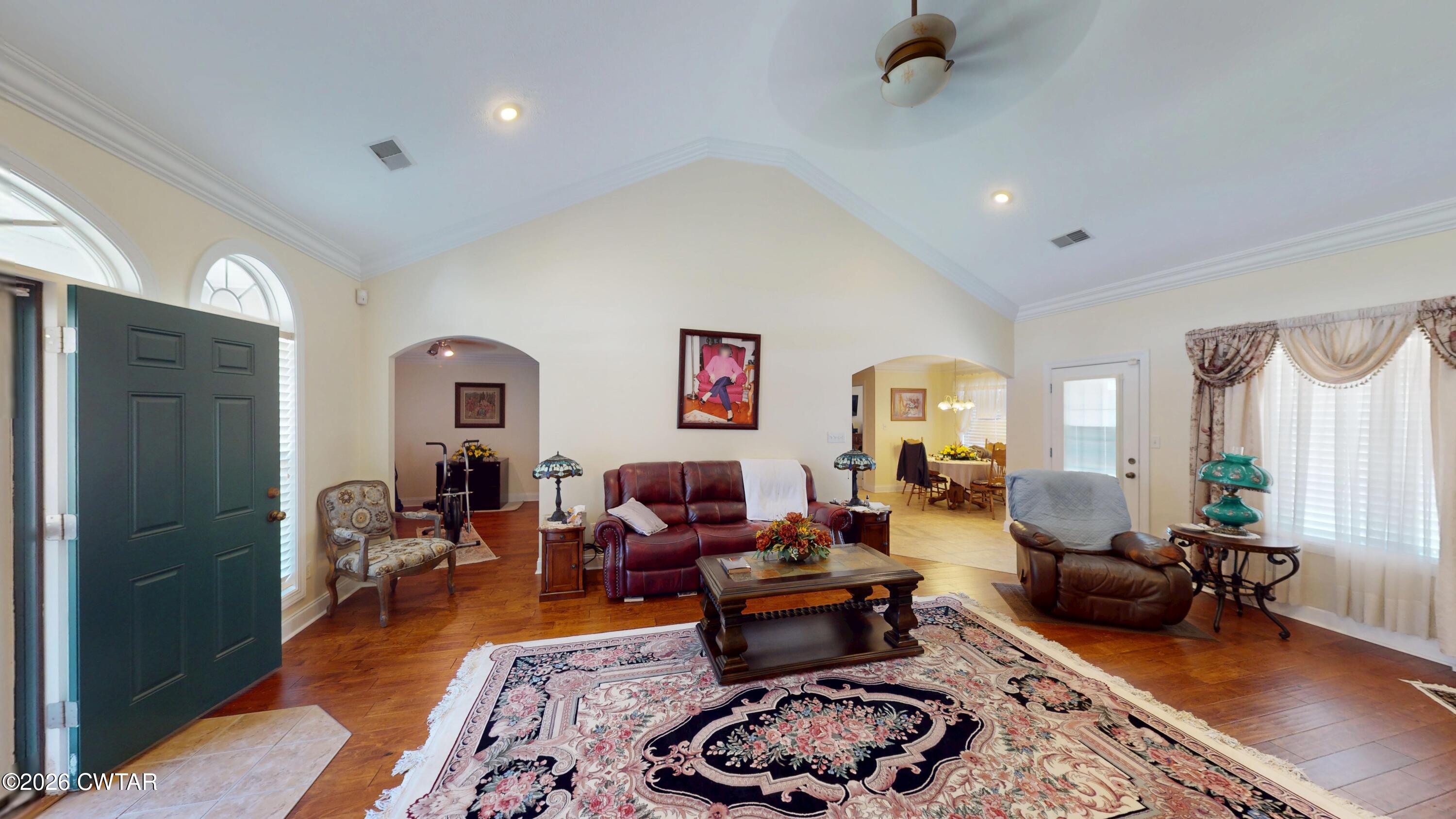 1140 Sir Lionel Street