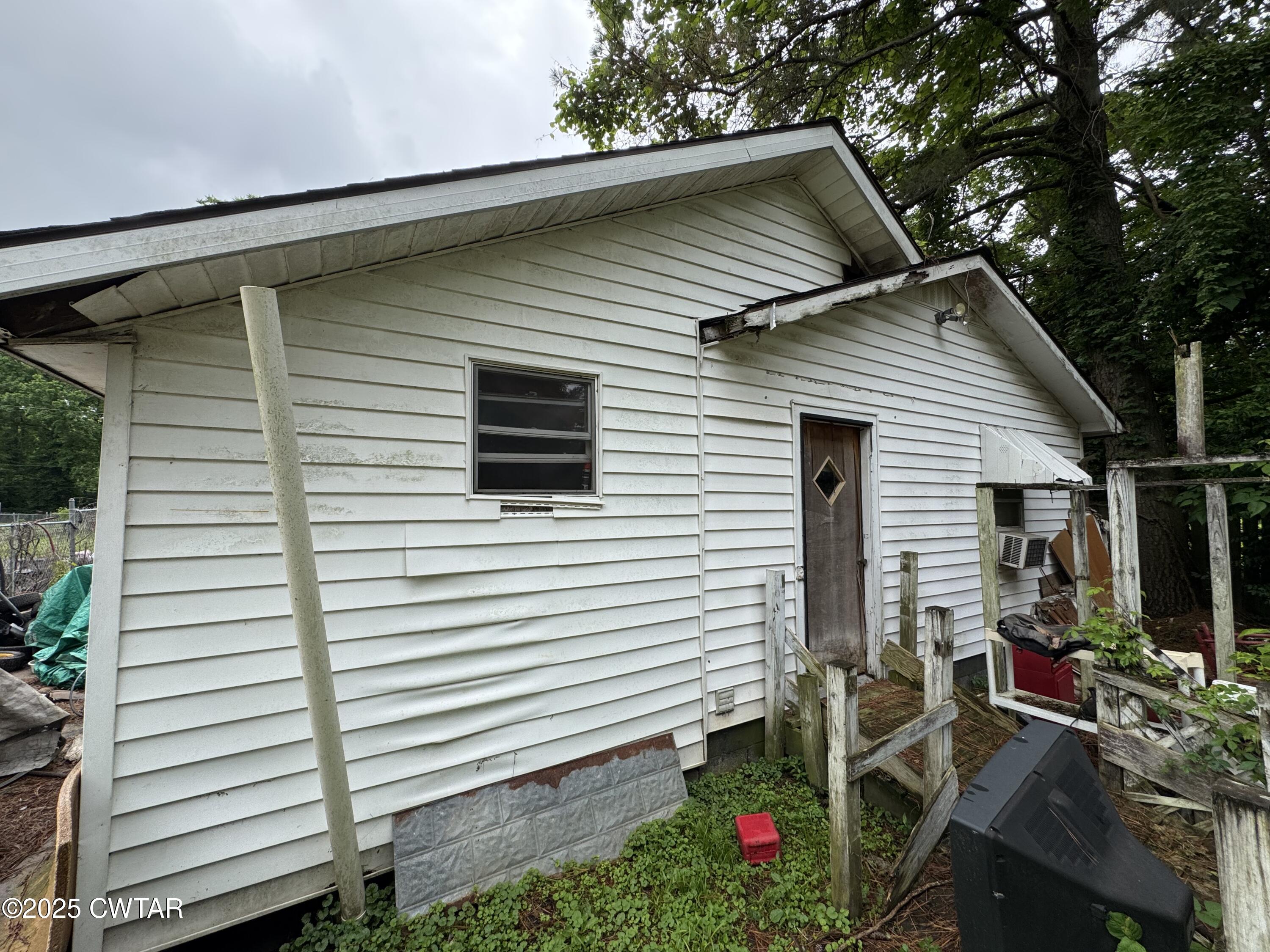 809 McLean Avenue