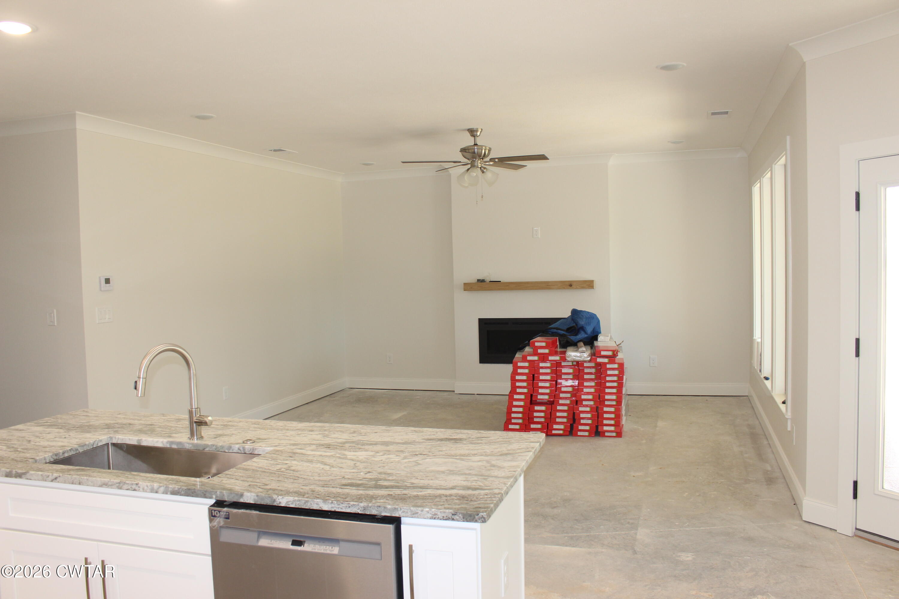 10 Emerald Breeze Drive