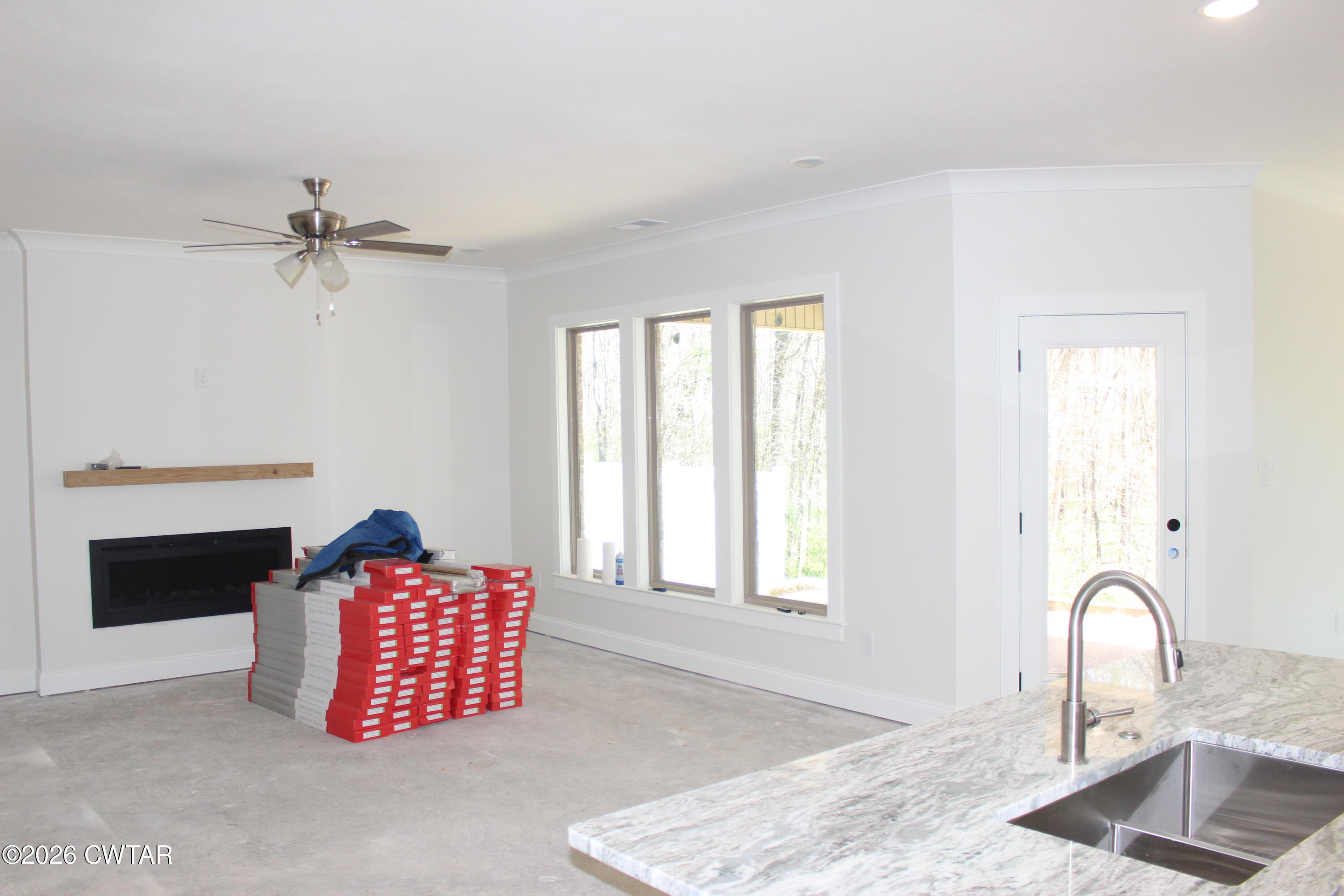 10 Emerald Breeze Drive