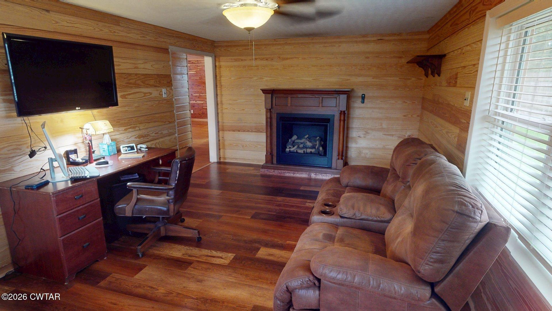 819 Frank Maynard Drive