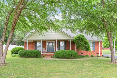 1041 N Broad Street Lexington TN 38351
