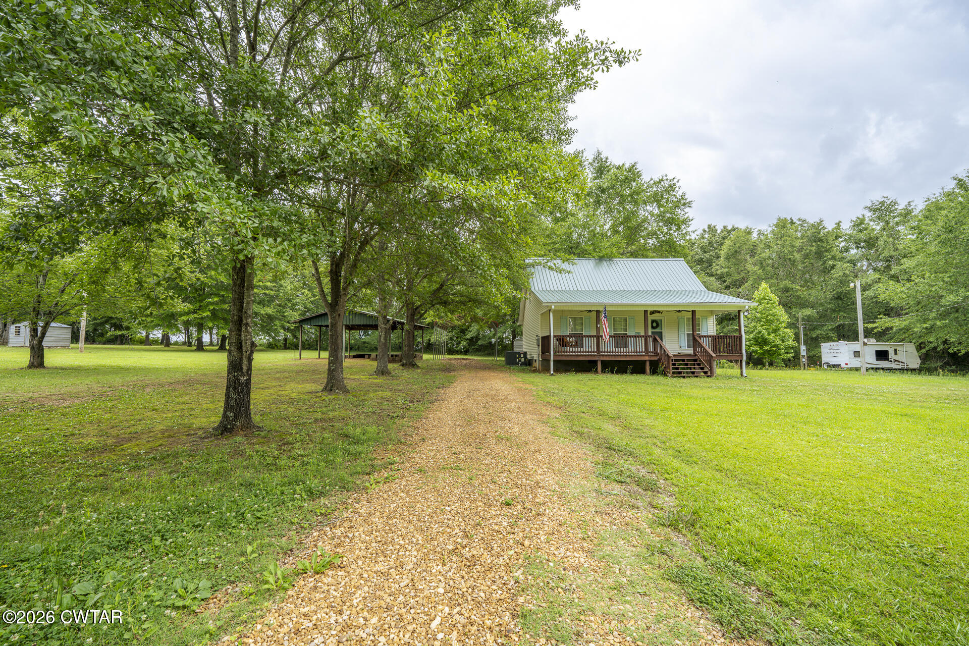 635 Dorothy Ann Lane