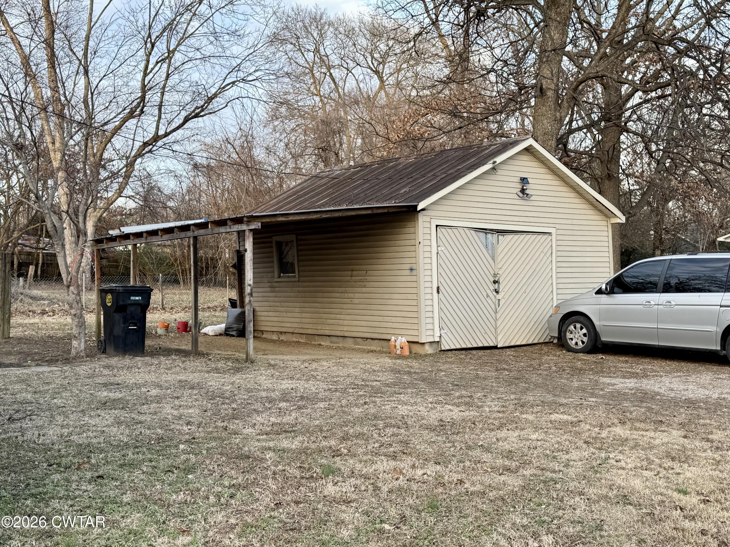 800 Harrell Ave & Empty Lot