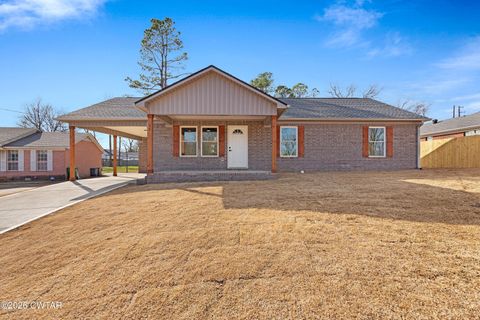 15 Riley Cove Jackson TN 38305