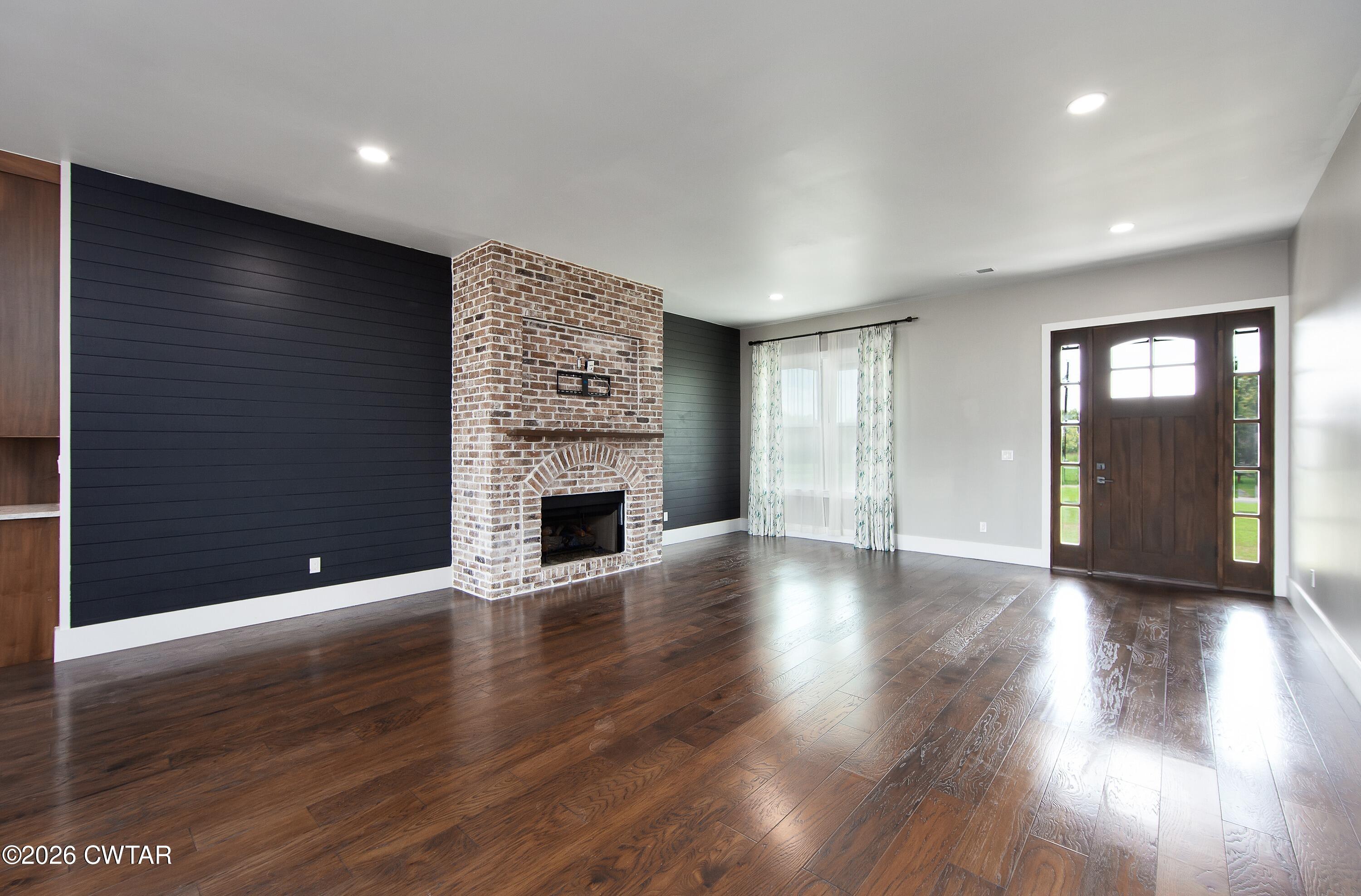 585 Smith Road
