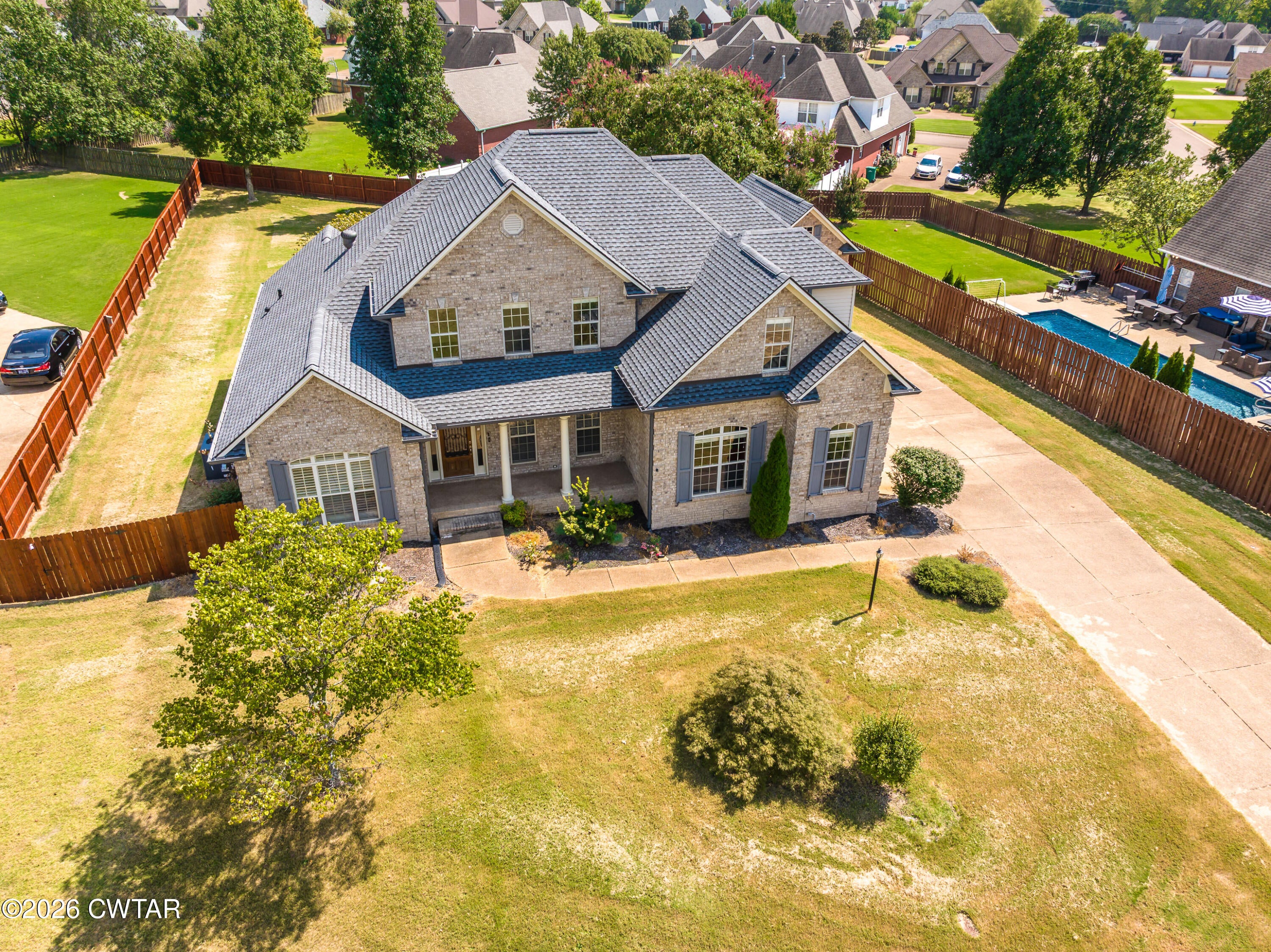 18 Golden Pond Cove