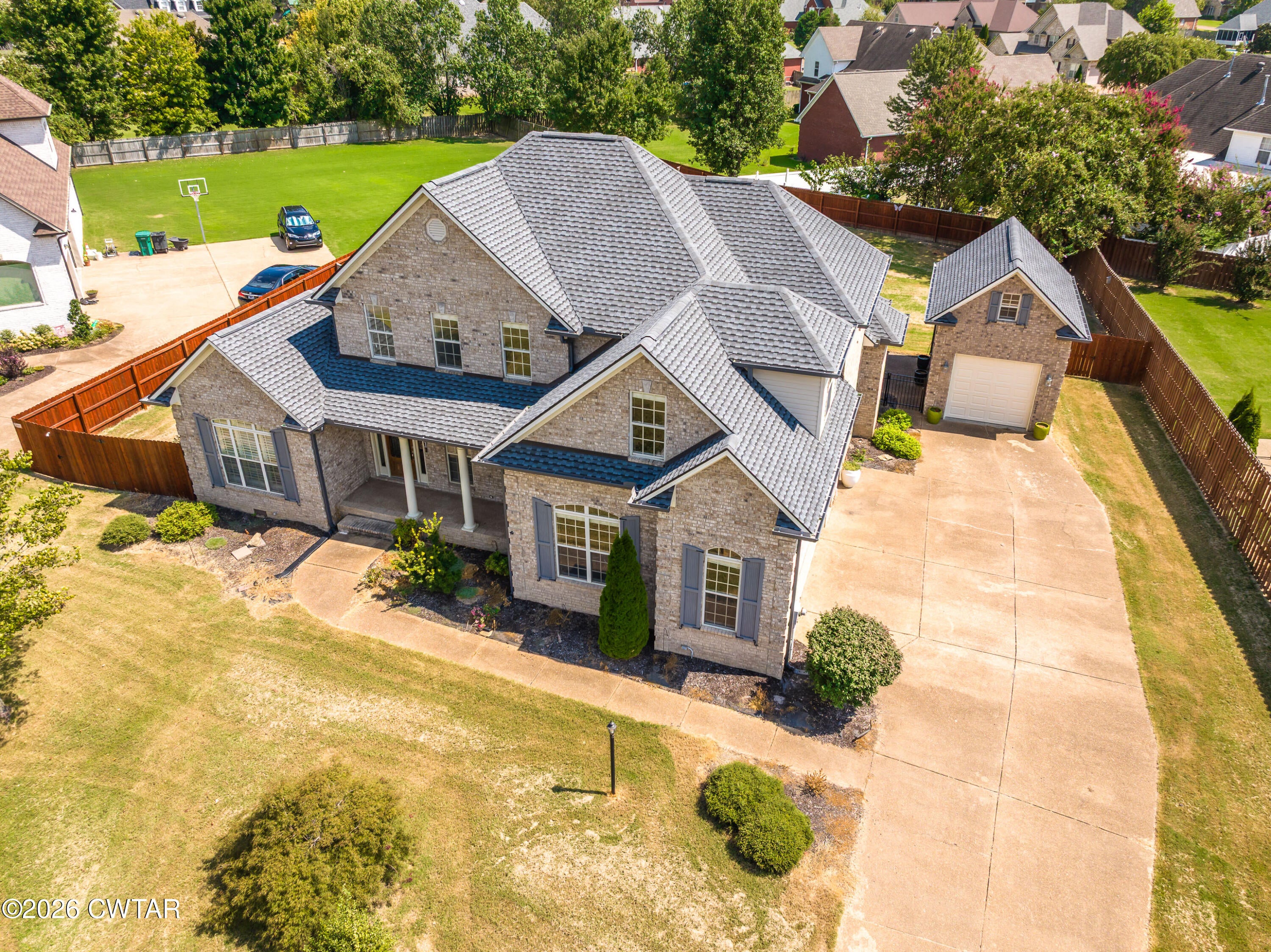 18 Golden Pond Cove