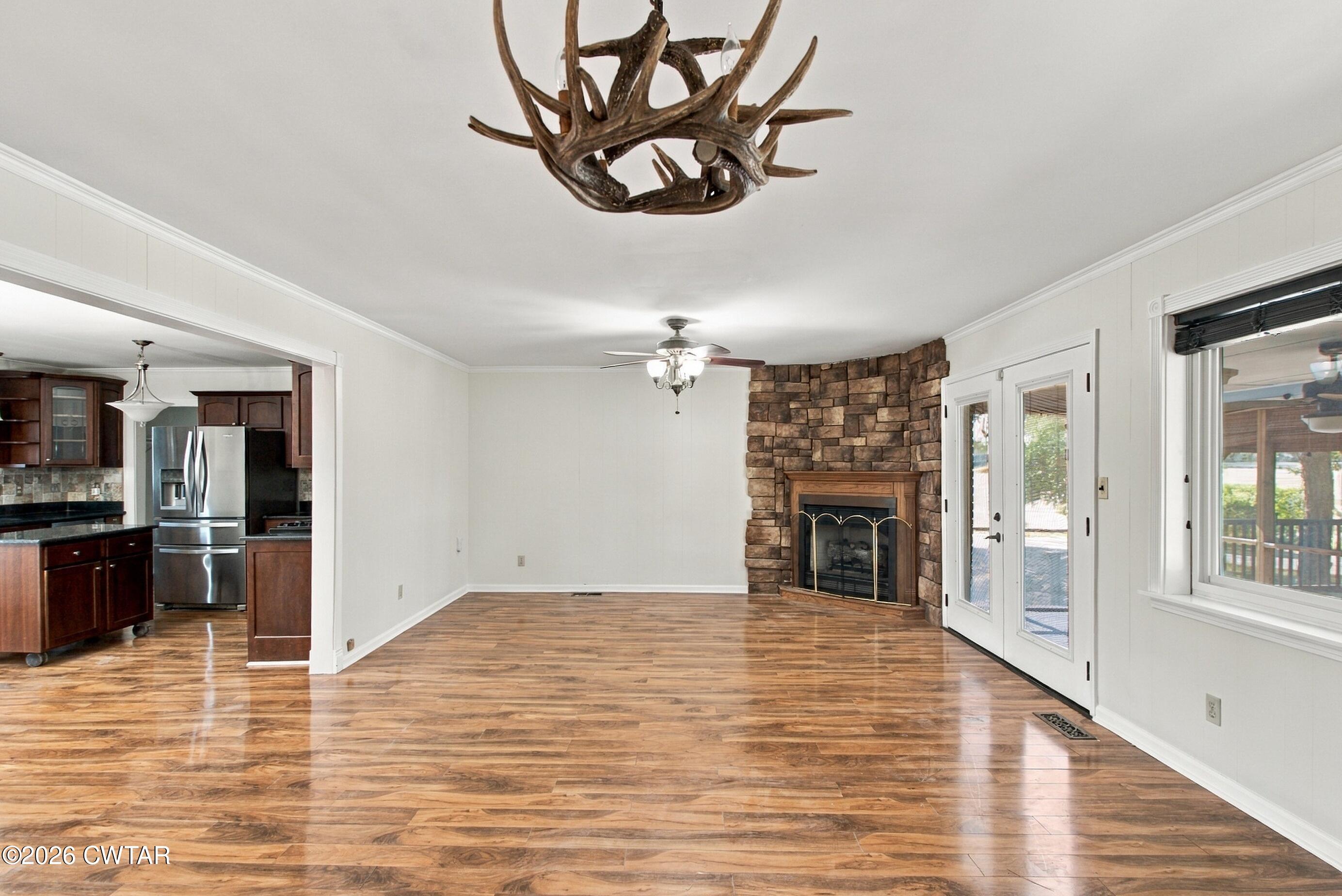 938 Sunny Hill Road