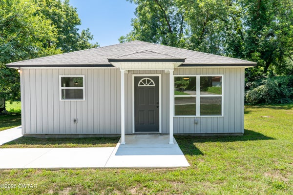 401 PARKS ST, NEWBERN, TN 38059 - Image 38ac2cd8b1f54db7ea2578d7a22dc01c/2379794758