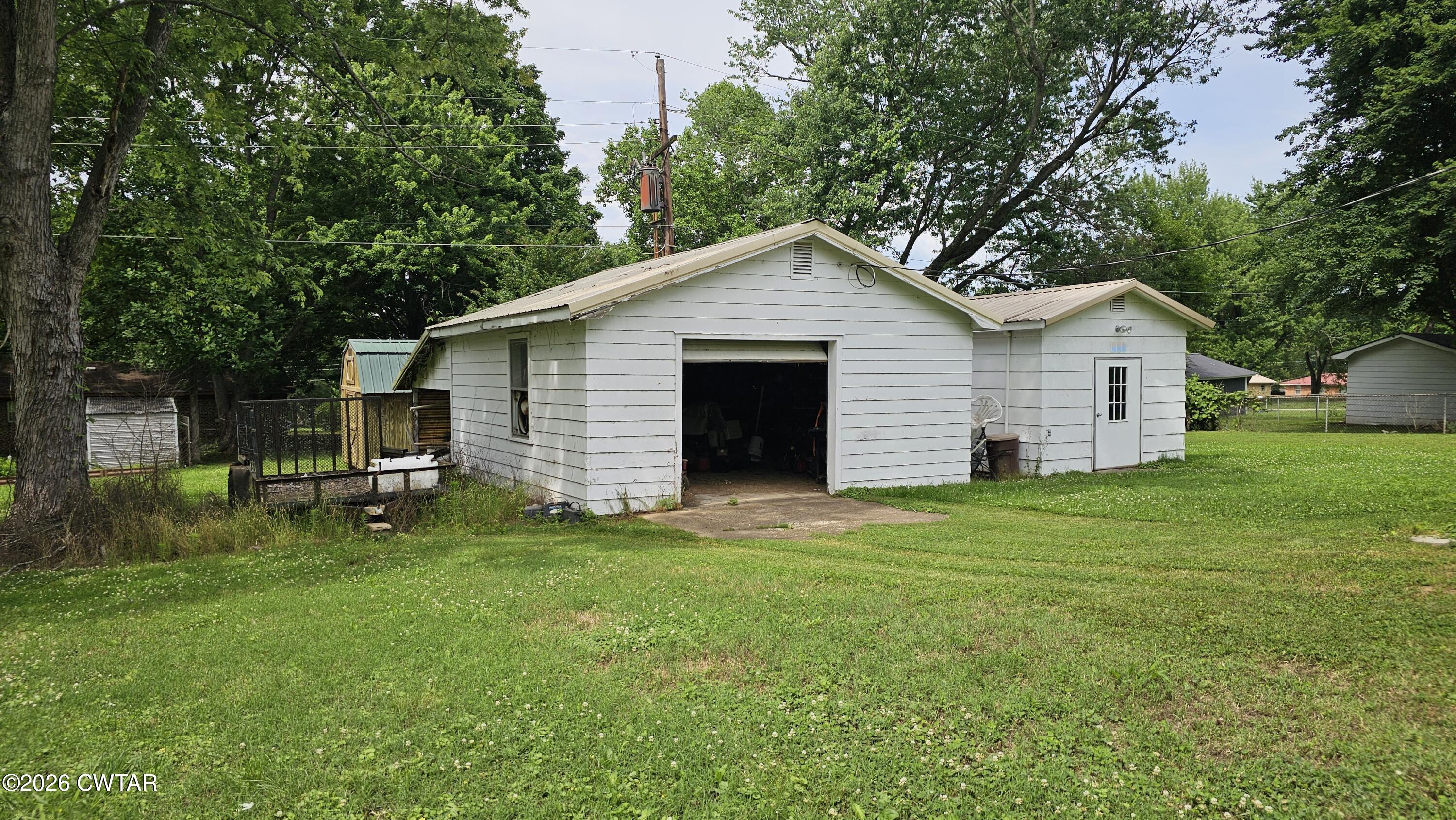 504 Westview Street