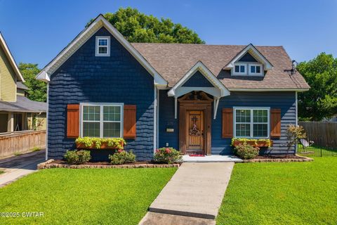 275 W Deaderick Street Jackson TN 38301