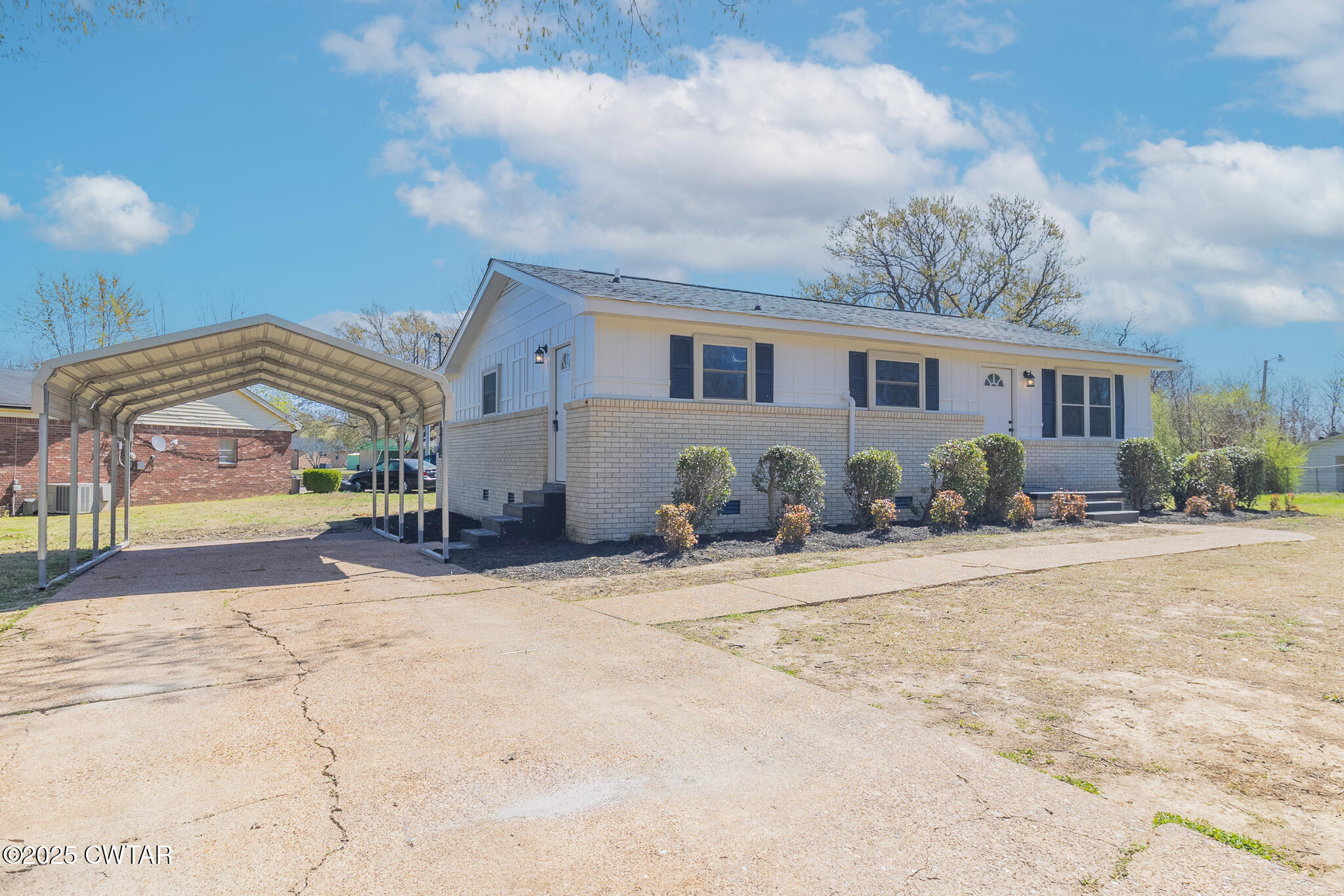 1115 Mockingbird Lane