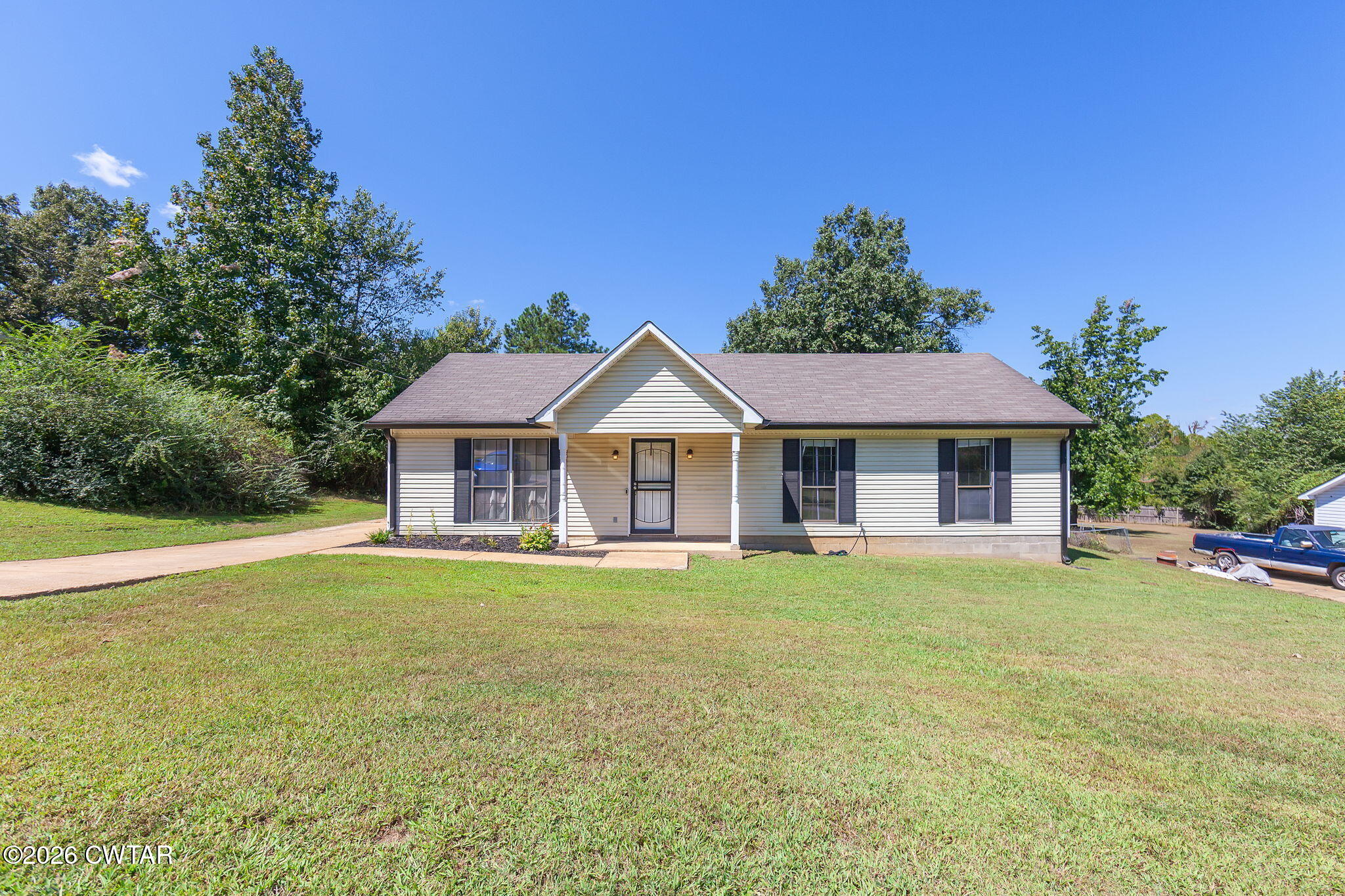 120 Hillcrest Cove