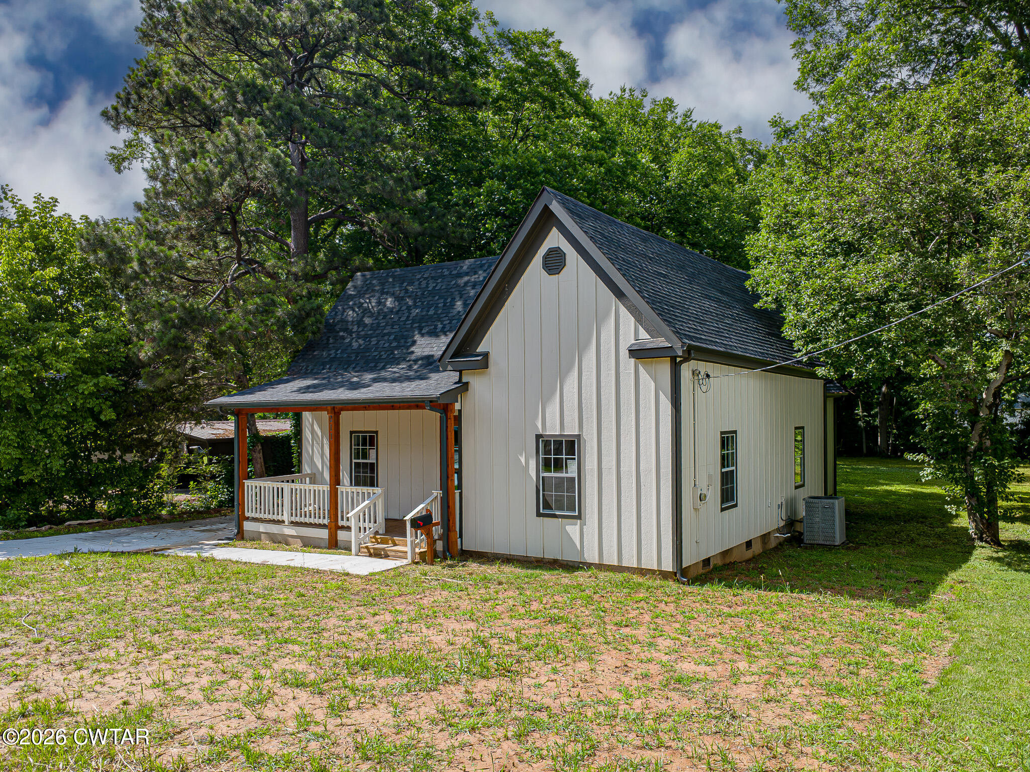 211 Hays Avenue