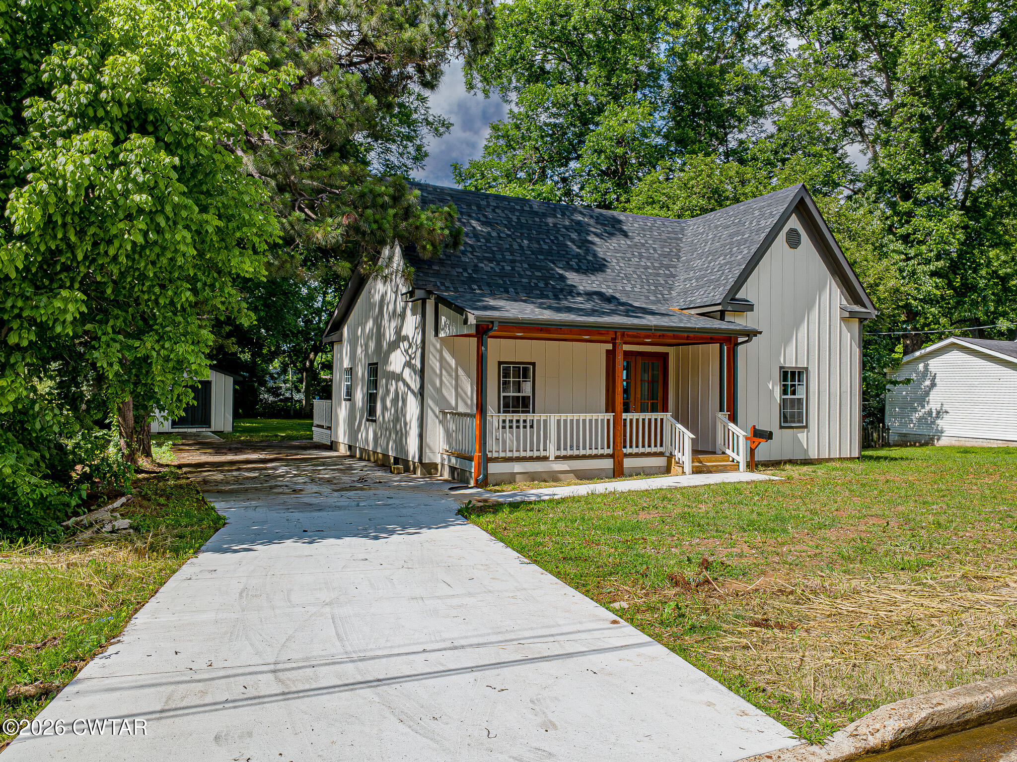 211 Hays Avenue
